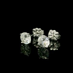 New Classic Solid 14k White Gold 1.07ctw Round Diamond Martini Stud Earrings