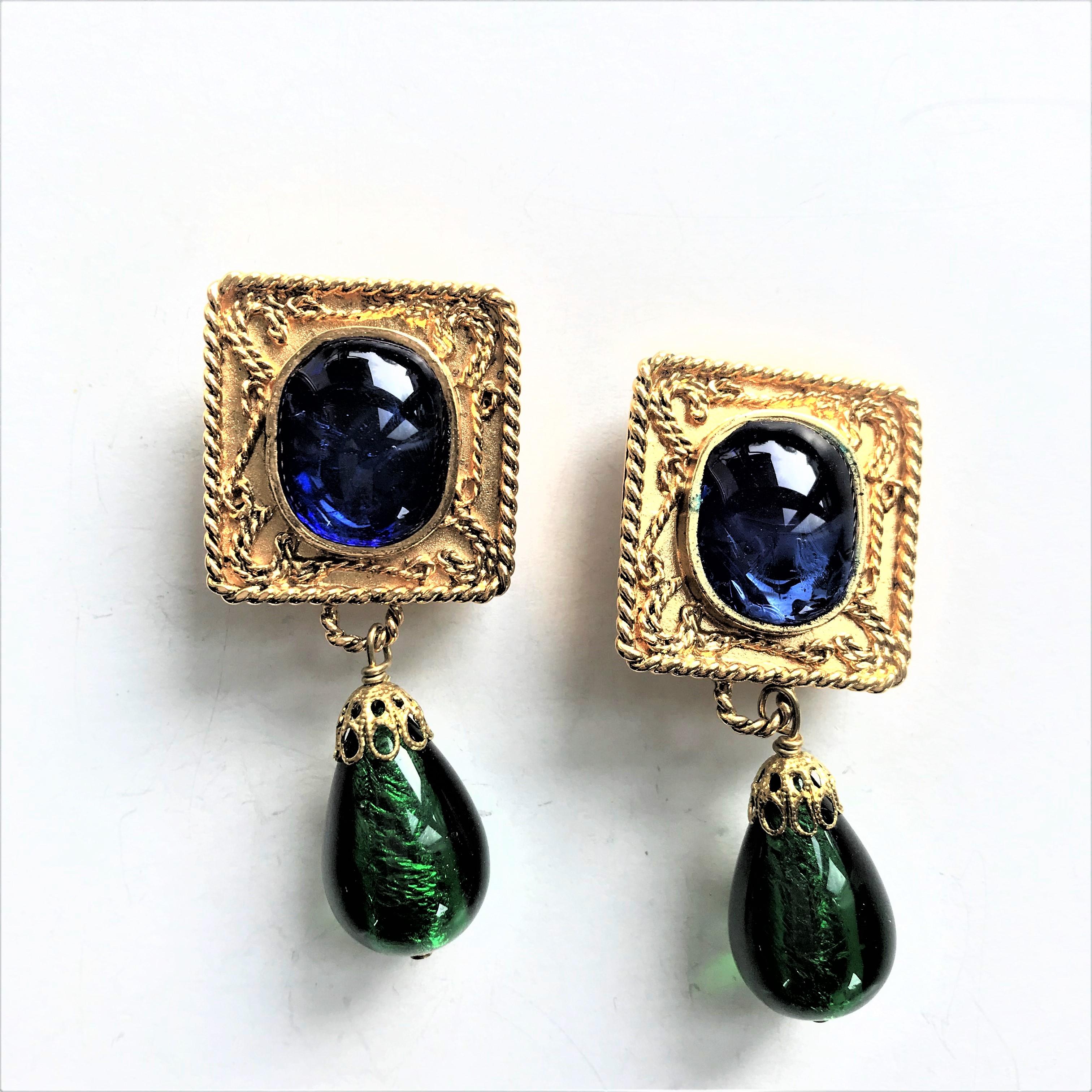 New Clip-on earring, in the style of Chanel, glass stone, faux pearl, gold plat  For Sale 3