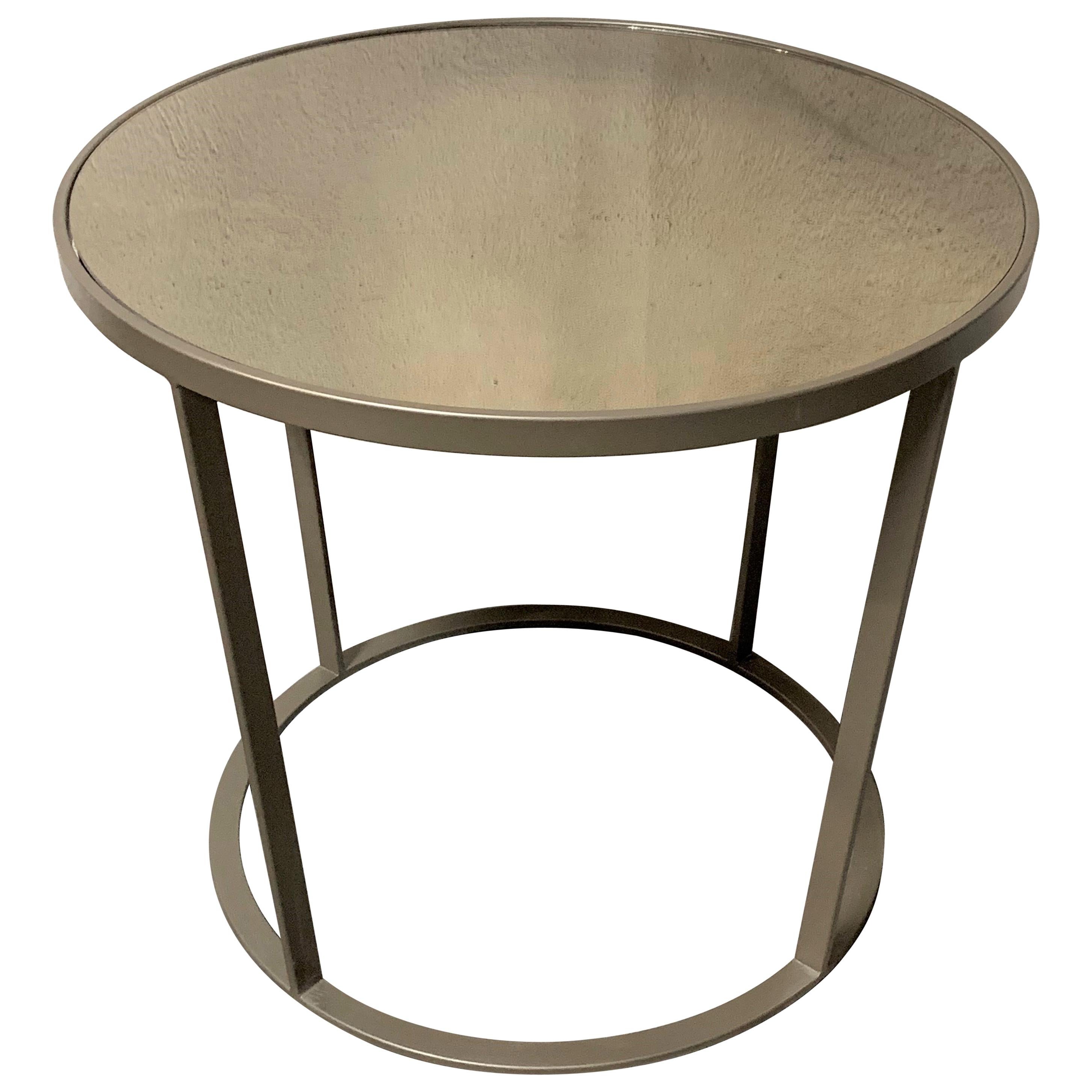Nueva Mesa de centro o auxiliar en color champán con tapa de cristal ahumado espejado en venta