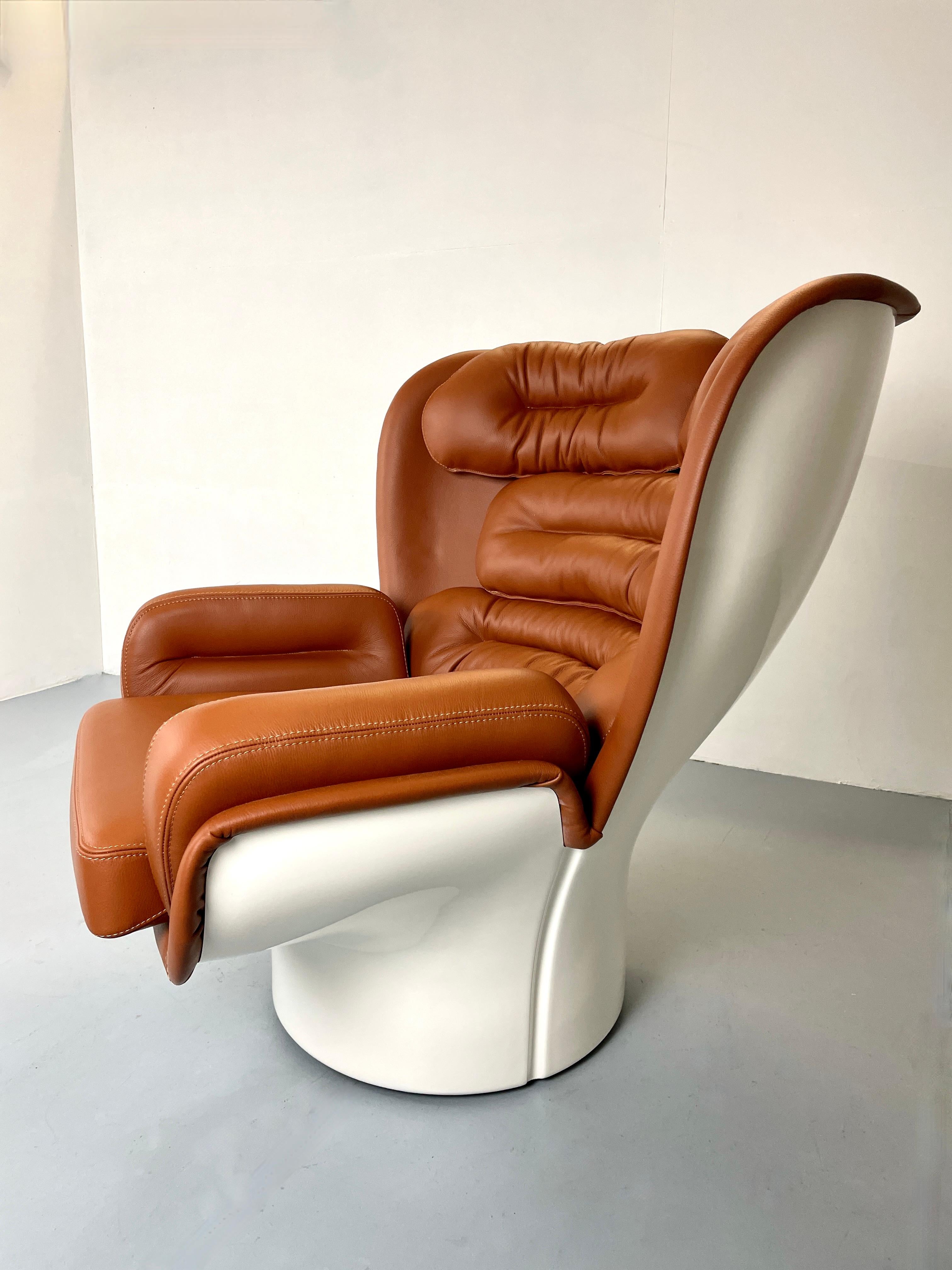 Hand-Crafted NEW Cognac Elda Chair by Joe Colombo for Longhi, Italy For Sale