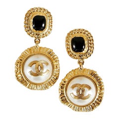 New Collection Chanel Pendant Gold toned Earring With Chain and CC