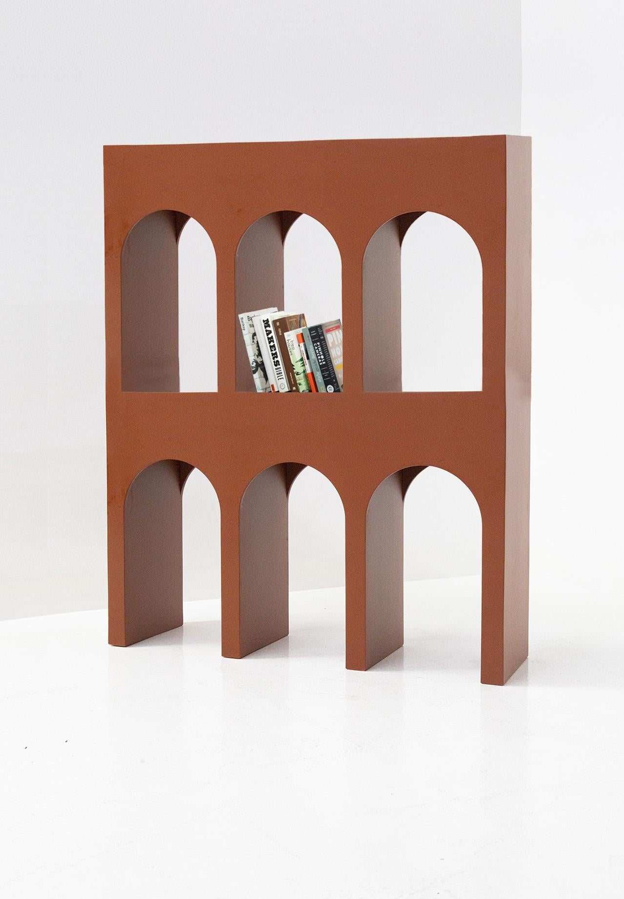 New Collection 2024: We present the brand-new Arcadia Bookcase, designed by Vintage Domus Collection. This bookcase, which can also serve as a cabinet for storing objects, has been designed to be customizable in all its forms, colors, and materials.