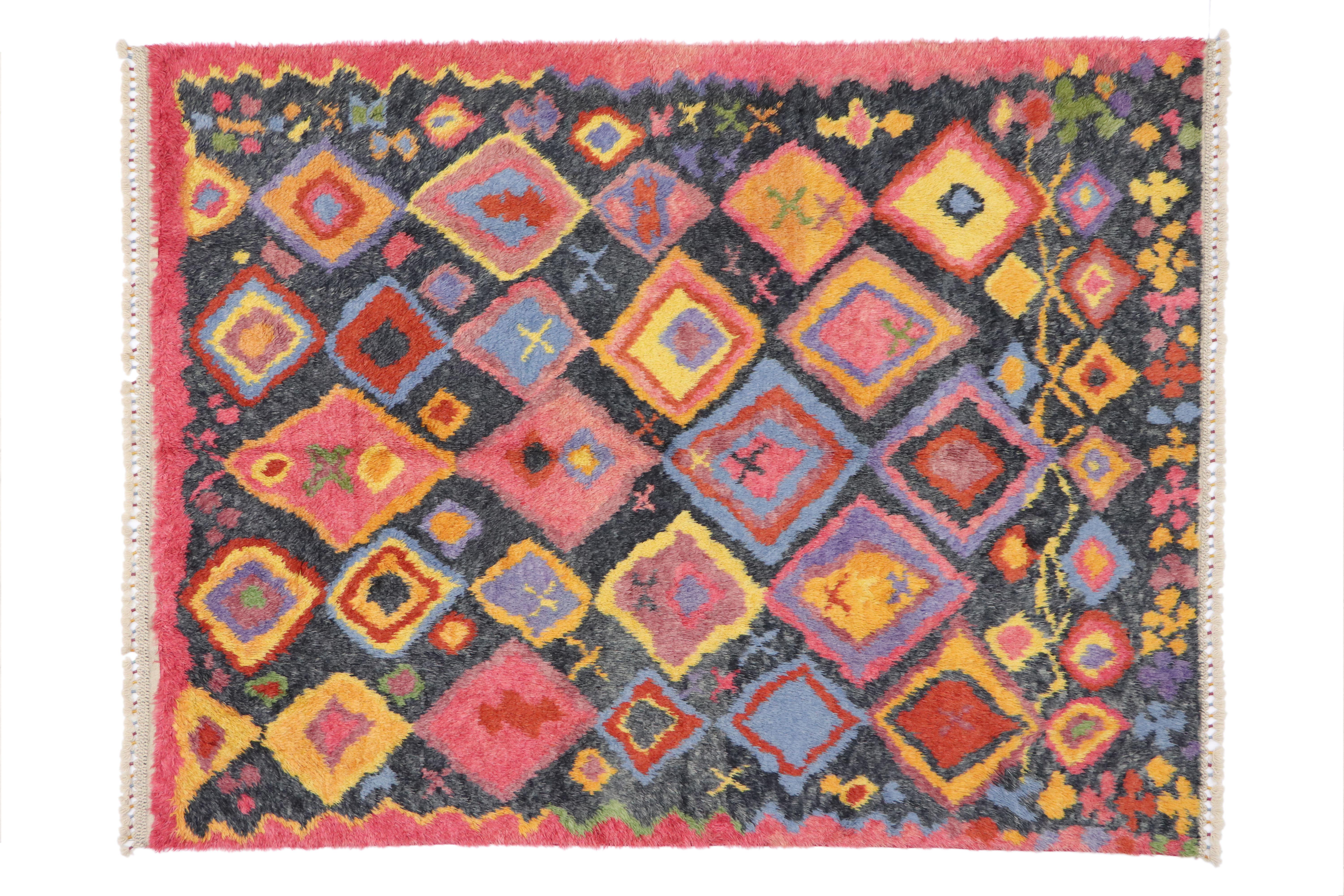 New Colorful Contemporary Tulu Carpet with Modern Tribal Style (Nouveau tapis Tulu contemporain coloré au style moderne et tribal) en vente 1