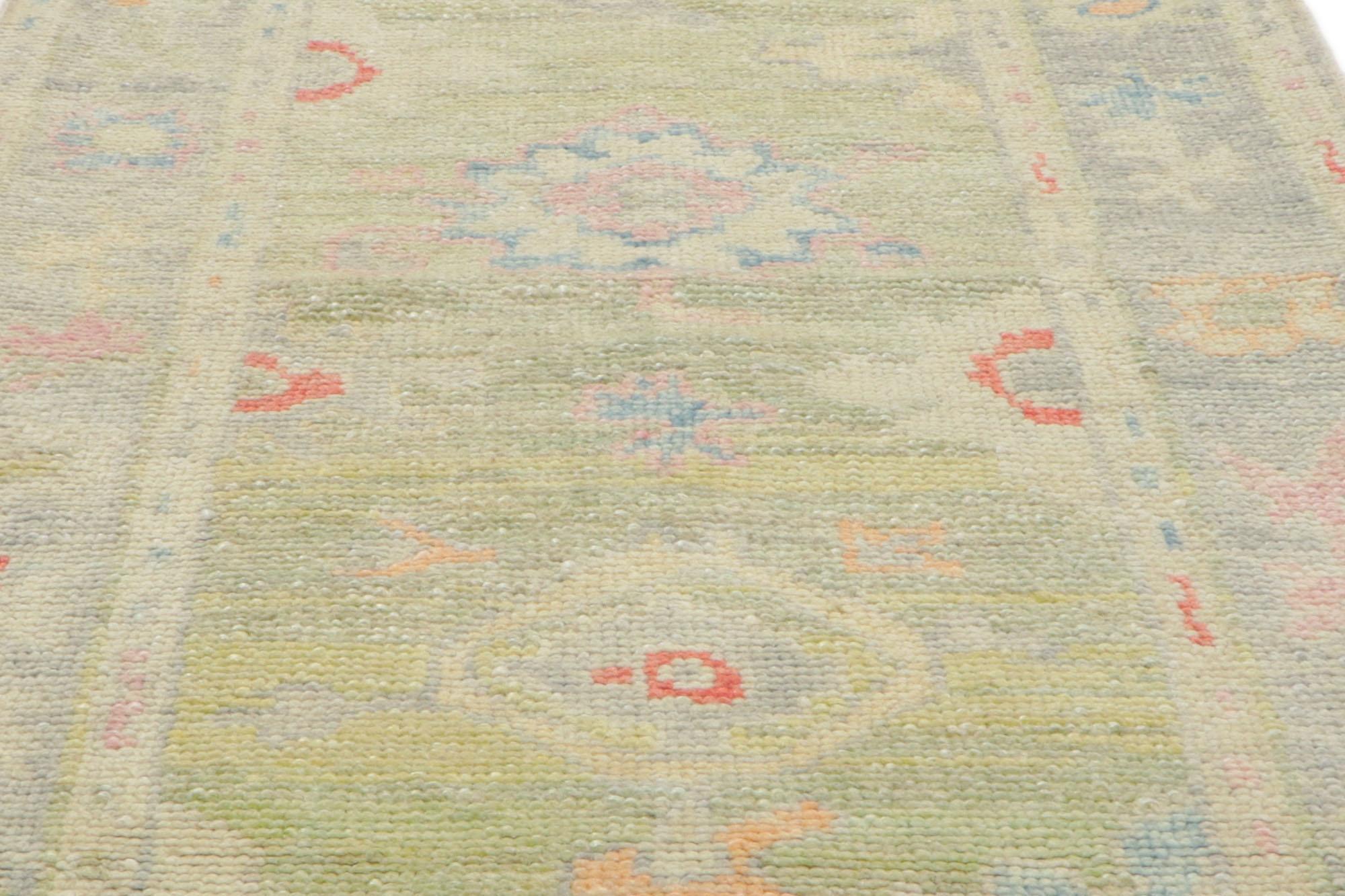 Neuer farbenfroher zeitgenössischer türkischer Oushak-Teppich, 02'10 x 15'08 im Zustand „Neu“ im Angebot in Dallas, TX