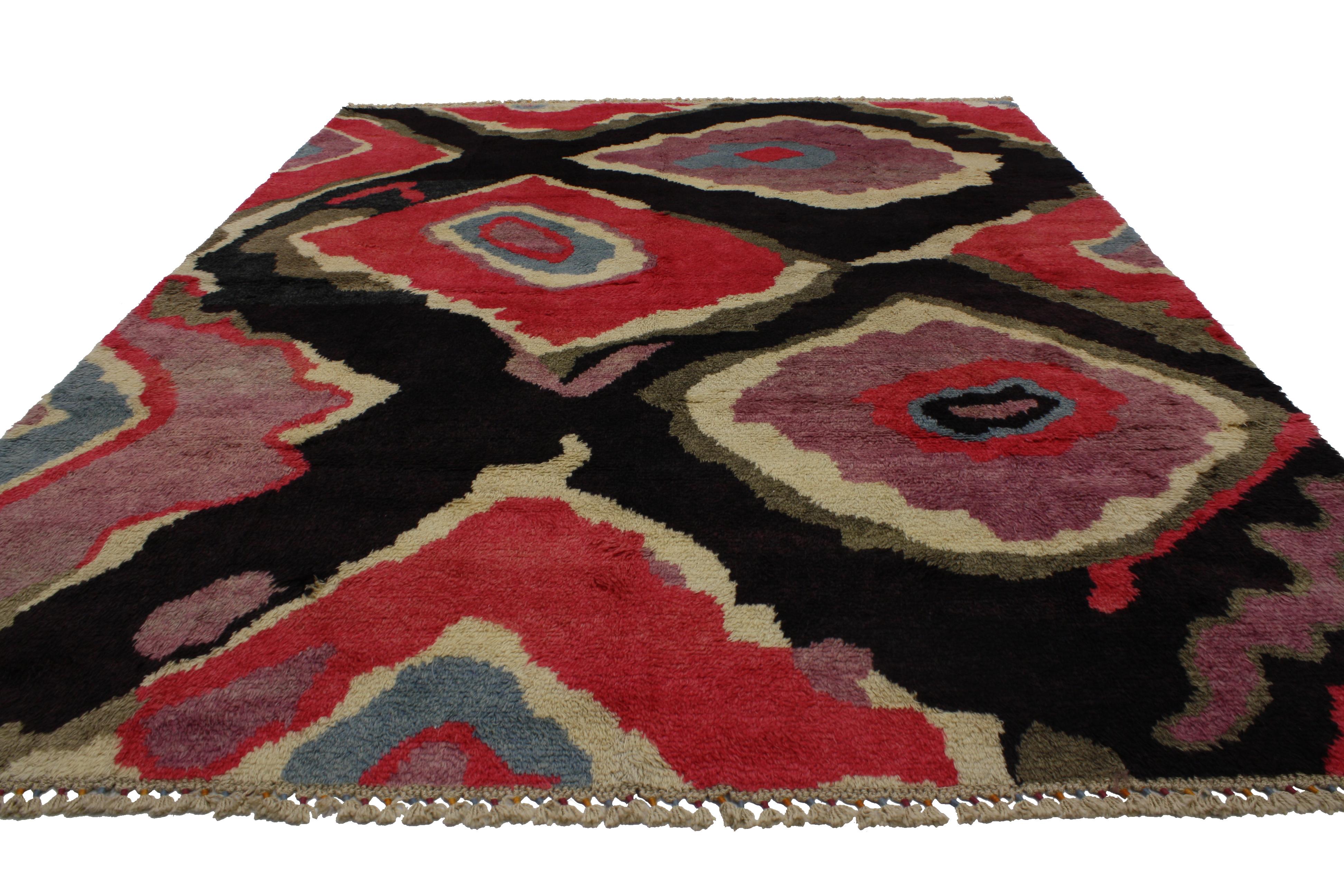 New Colorful Contemporary Turkish Tulu Shag Area Rug Inspired by Sonia Delaunay For Sale 1