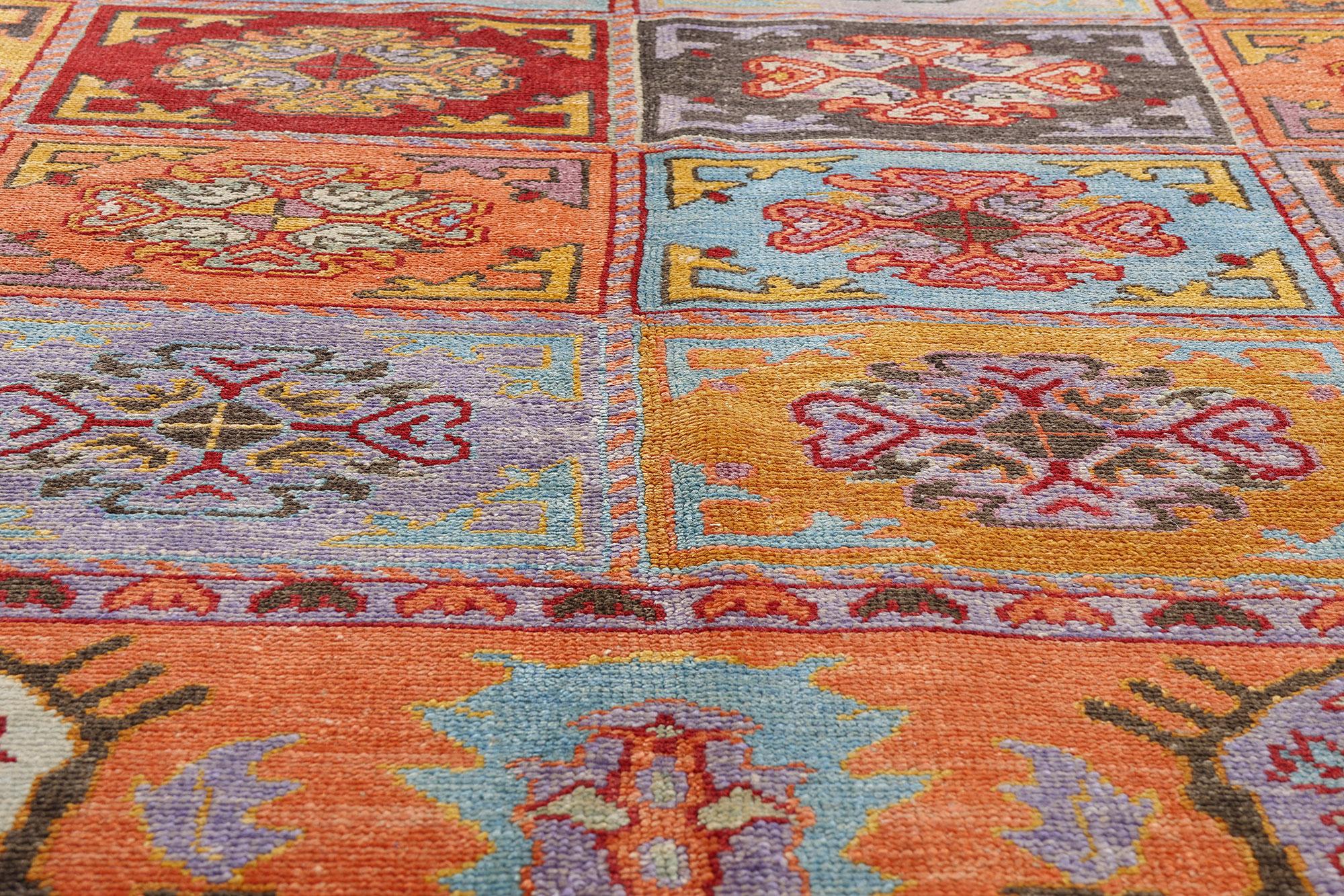 XXIe siècle et contemporain Nouveau tapis turc moderne orange coloré avec style traditionnel en vente