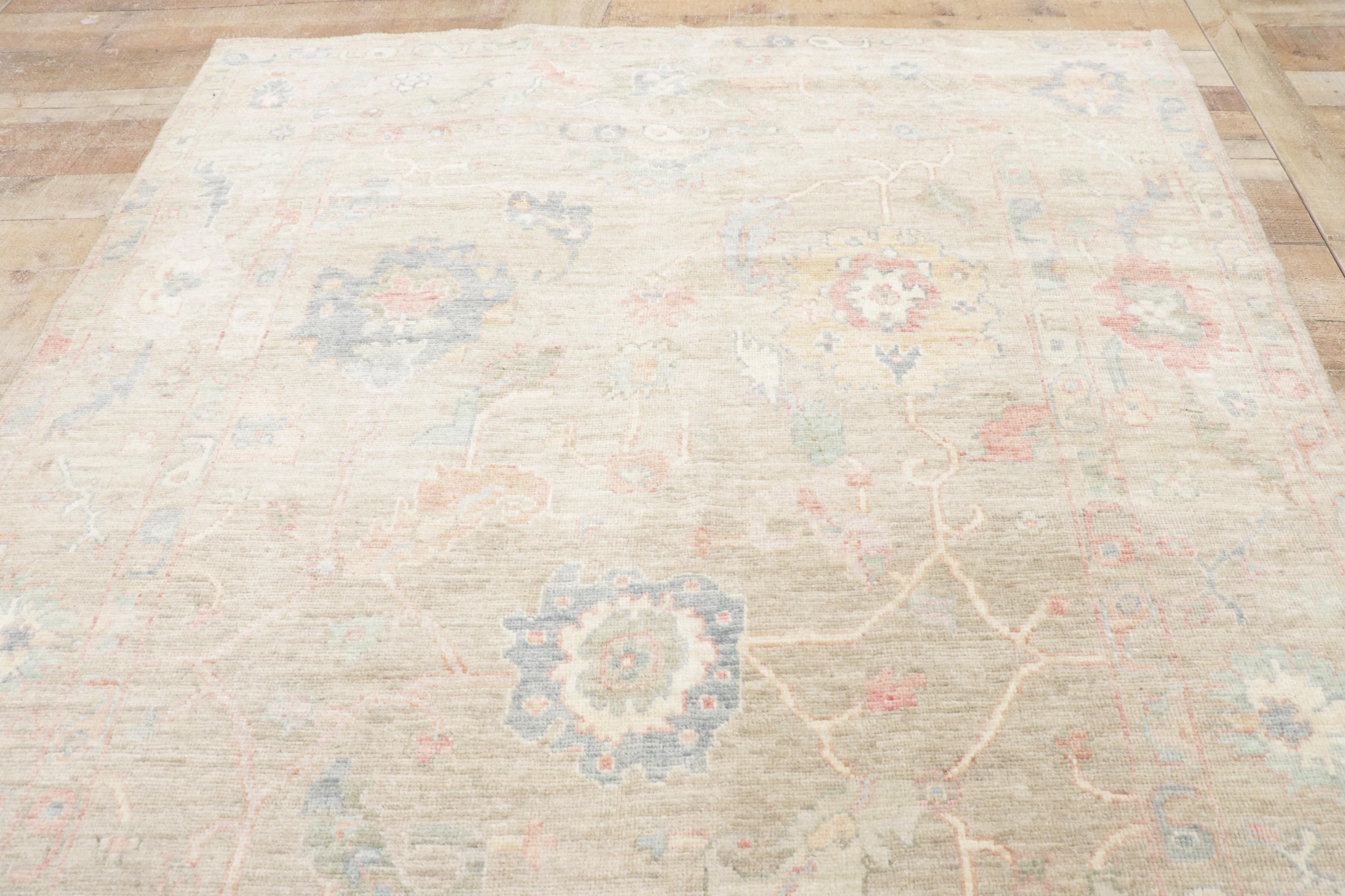Neuer farbenfroher Oushak-Teppich in Pastell, Bridgerton Regency Meets Modern Style im Angebot 4