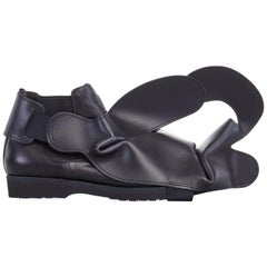 new COMME DES GARCONS SS14 rare black structured padded leather shoe cover