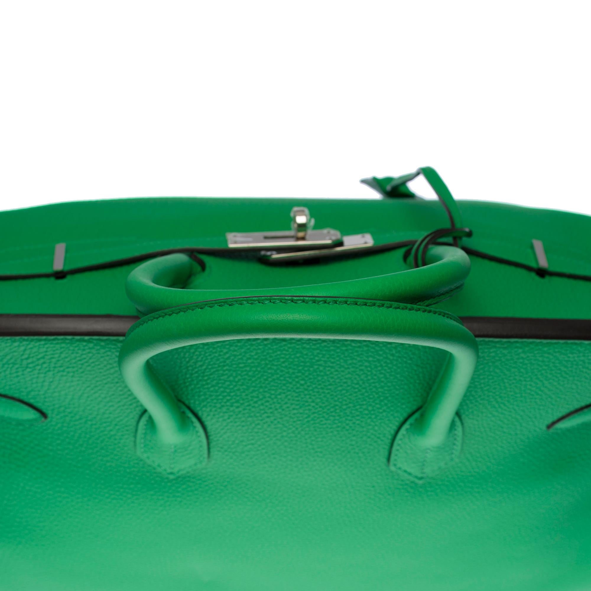 New Condition Hermès Birkin 35 handbag in Vert Bamboo Togo leather, SHW 3