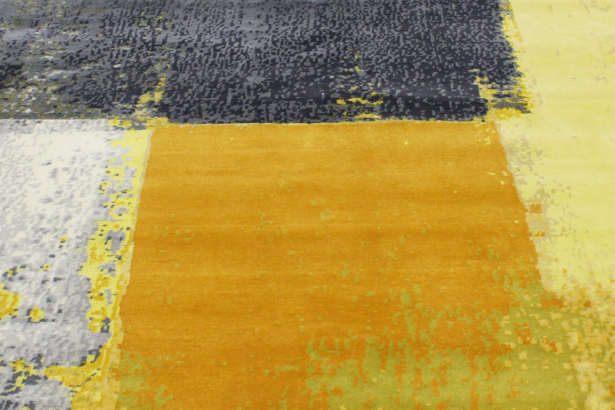 New Form and Function Bauhaus Modern Wool & Silk Carpet with Expressionist Style For Sale 3
