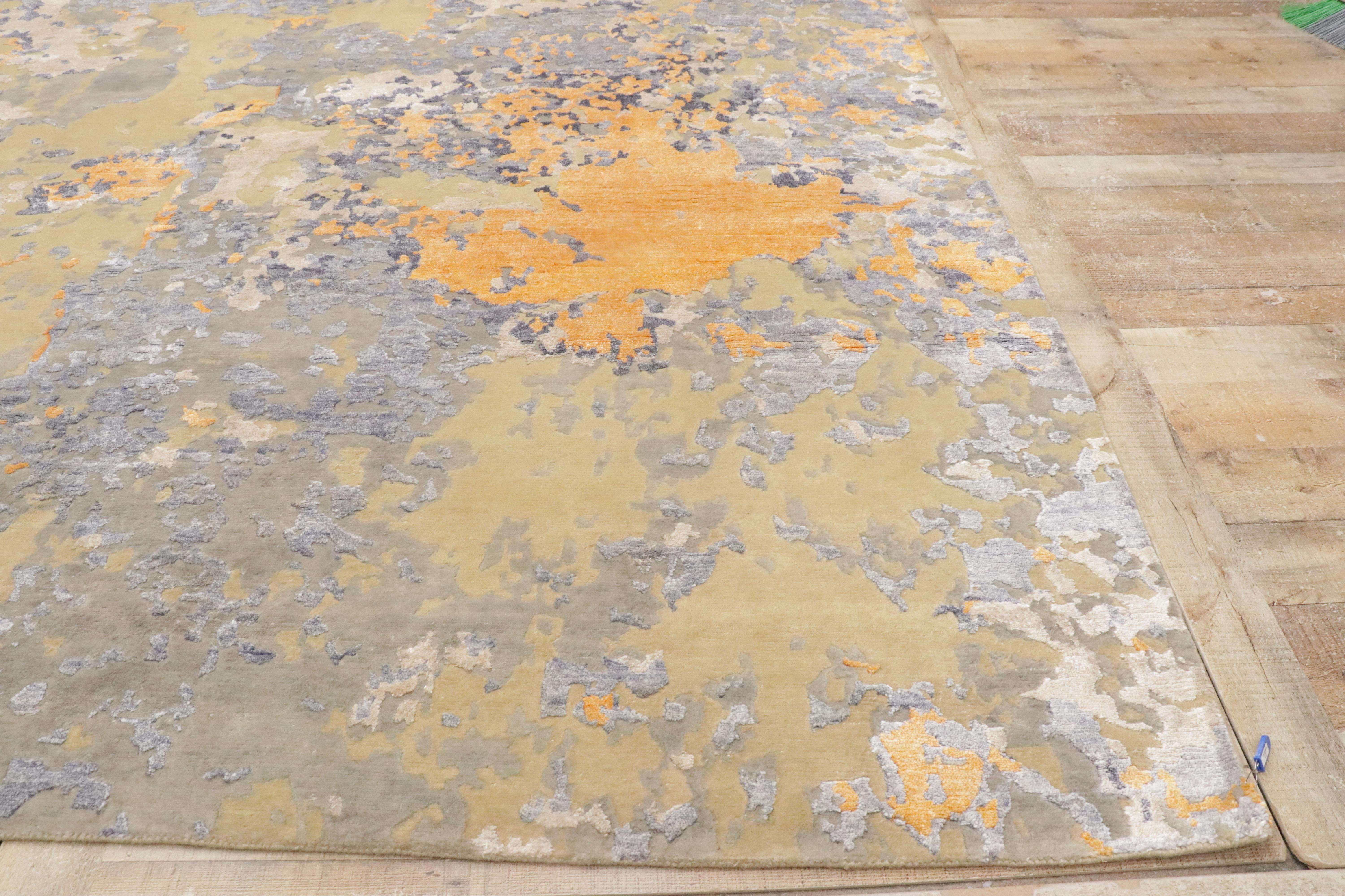 New Contemporary Abstract Wool & Silk Textured Carpet with Transitional Style (Tapis abstrait en laine et soie de style transitionnel) en vente 3