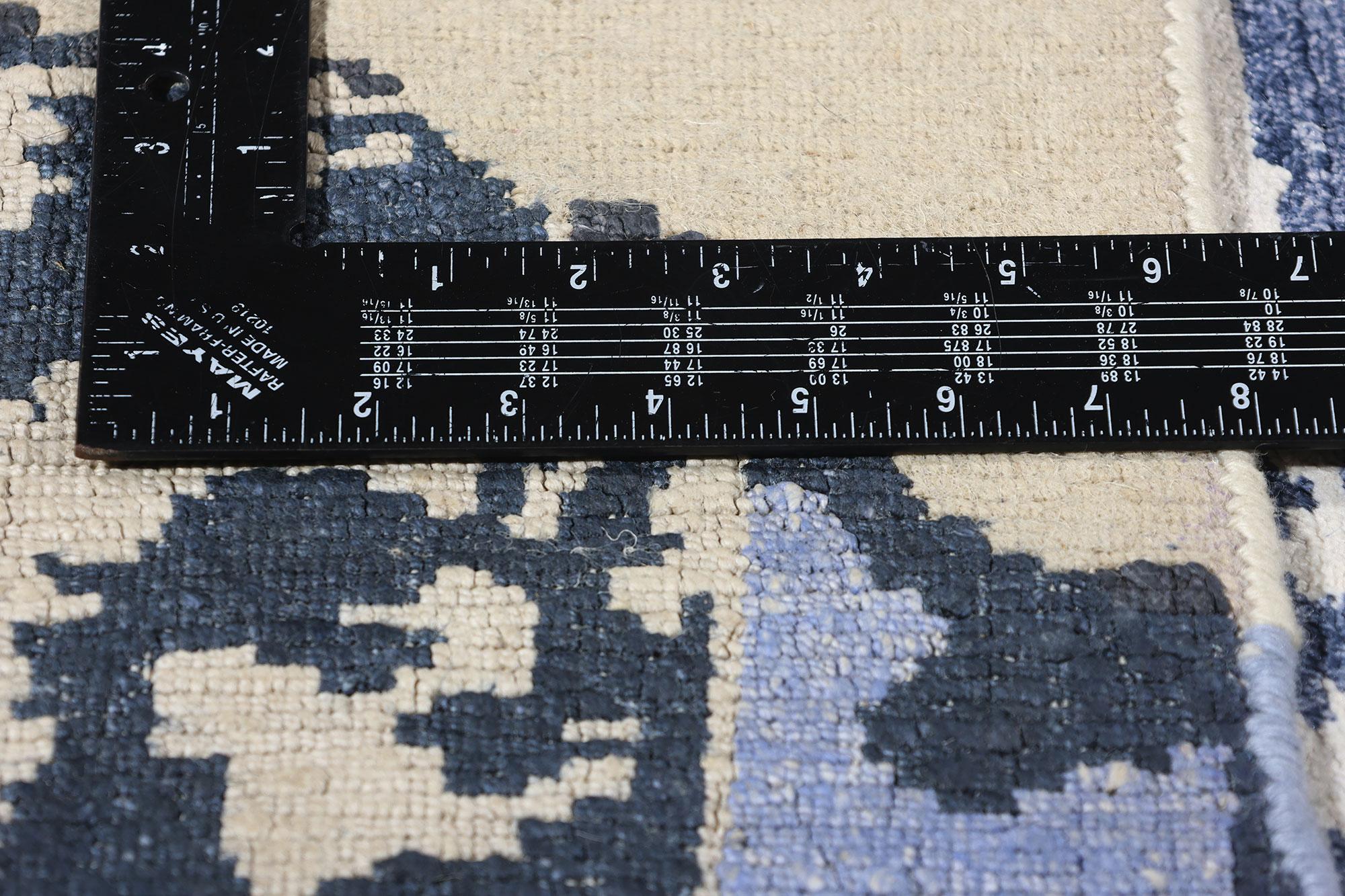 New Contemporary Abstract Wool & Silk Rug im Zustand „Neu“ im Angebot in Dallas, TX