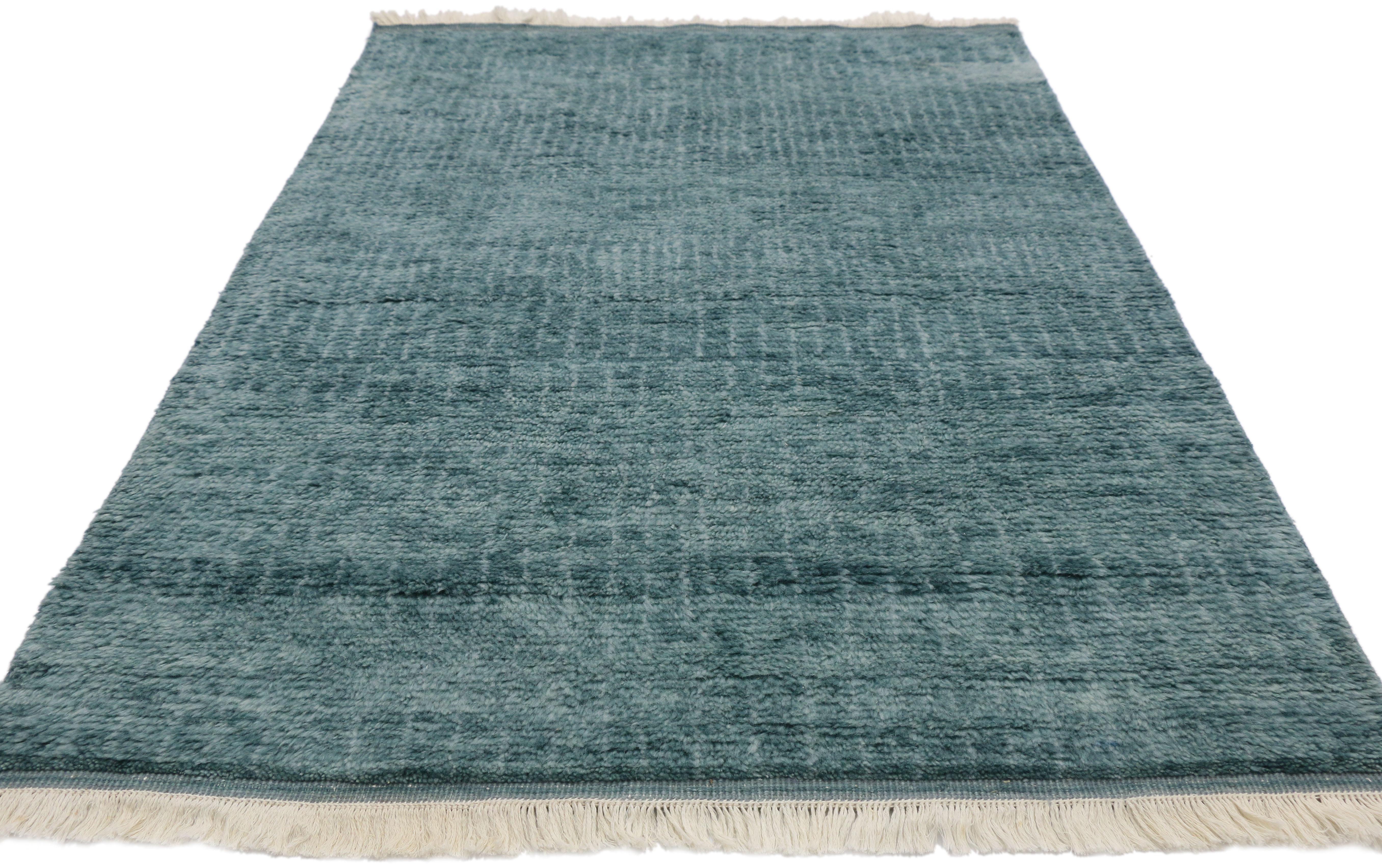 Expressionist New Contemporary Beach Hygge Moroccan Accent Rug with Modern Cape Cod Style