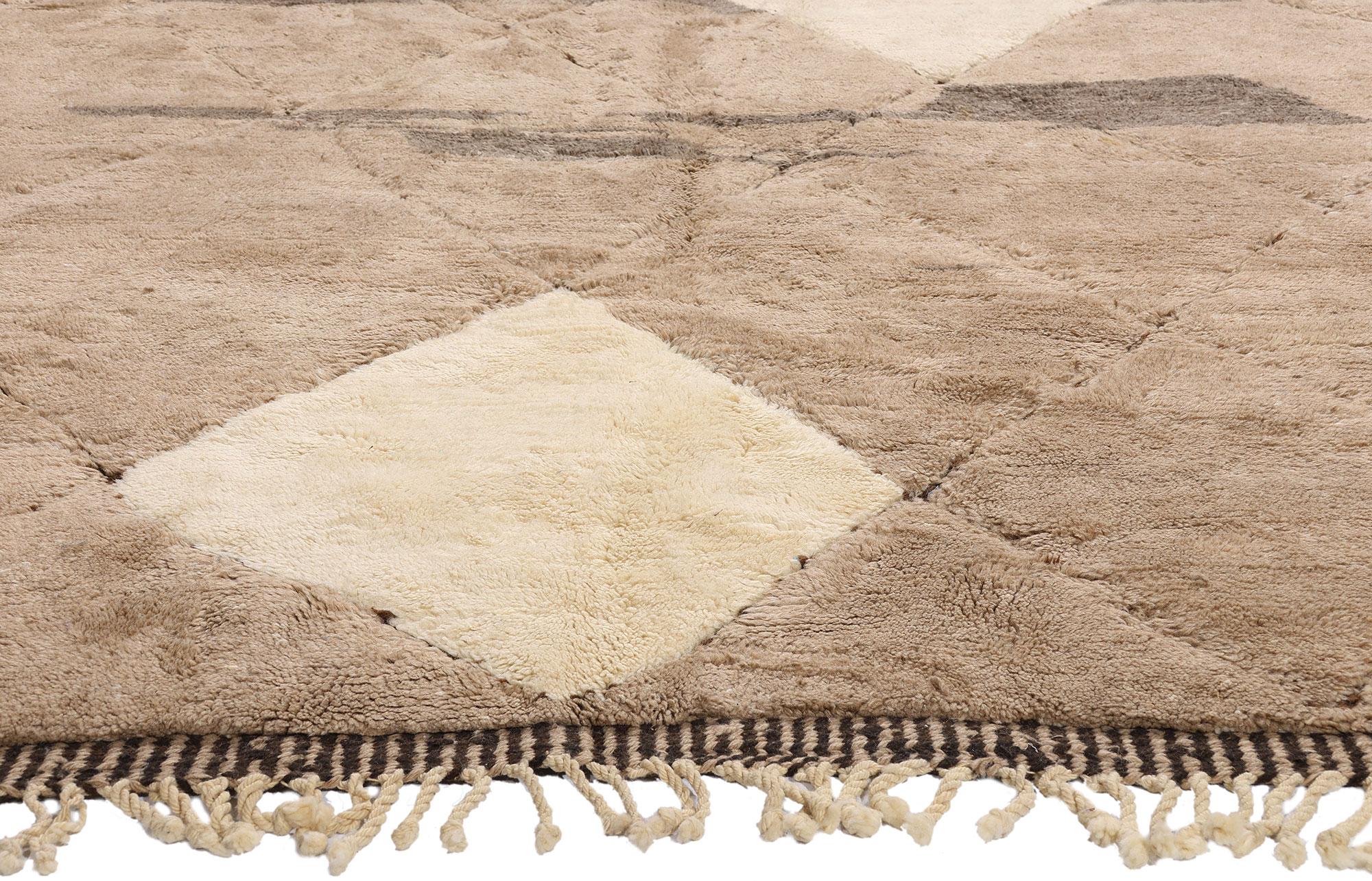 Wool New Contemporary Berber Beni Mrirt Moroccan Rug with Modern Style For Sale