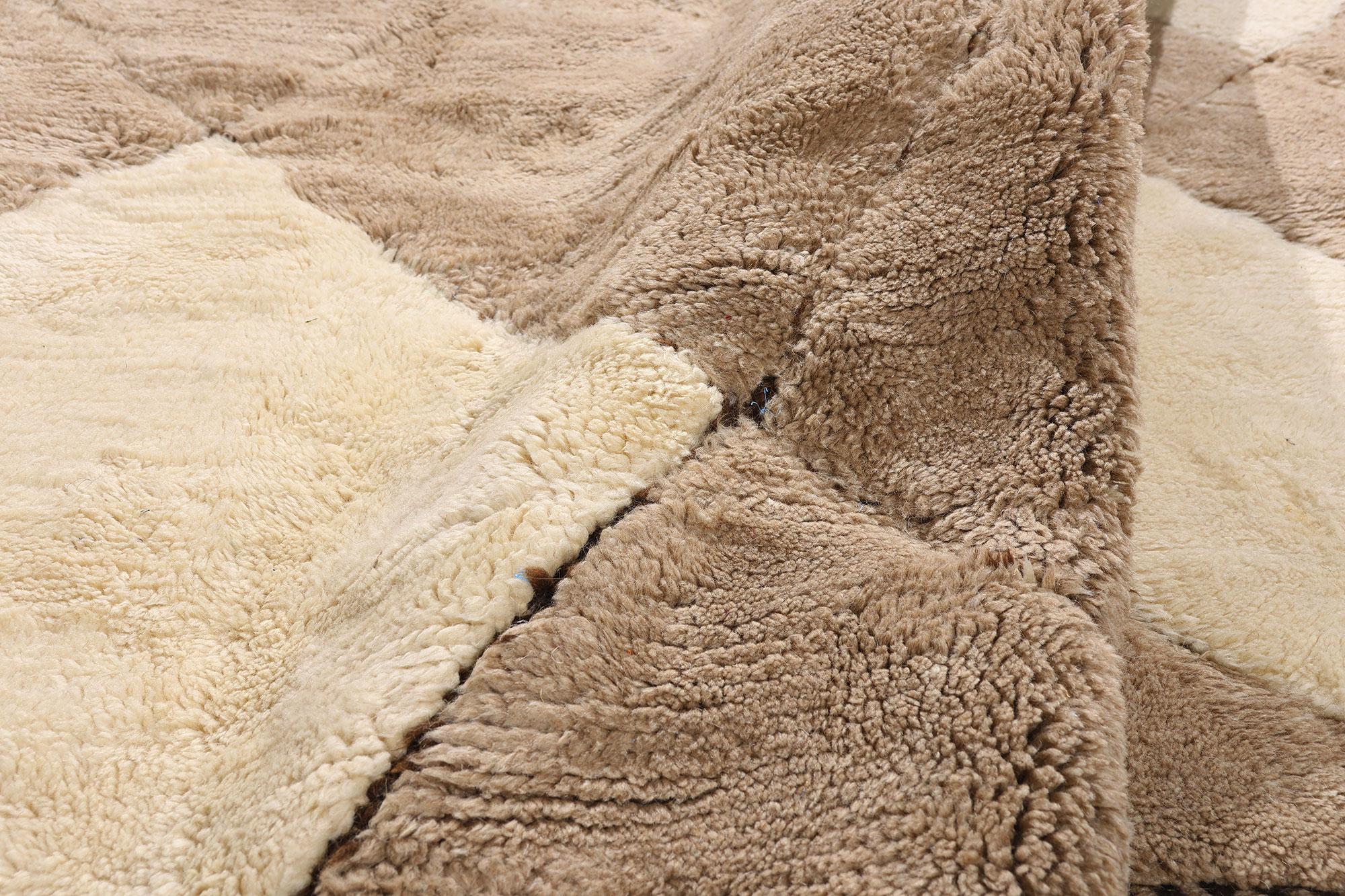 New Contemporary Berber Beni Mrirt Moroccan Rug with Modern Style For Sale 3