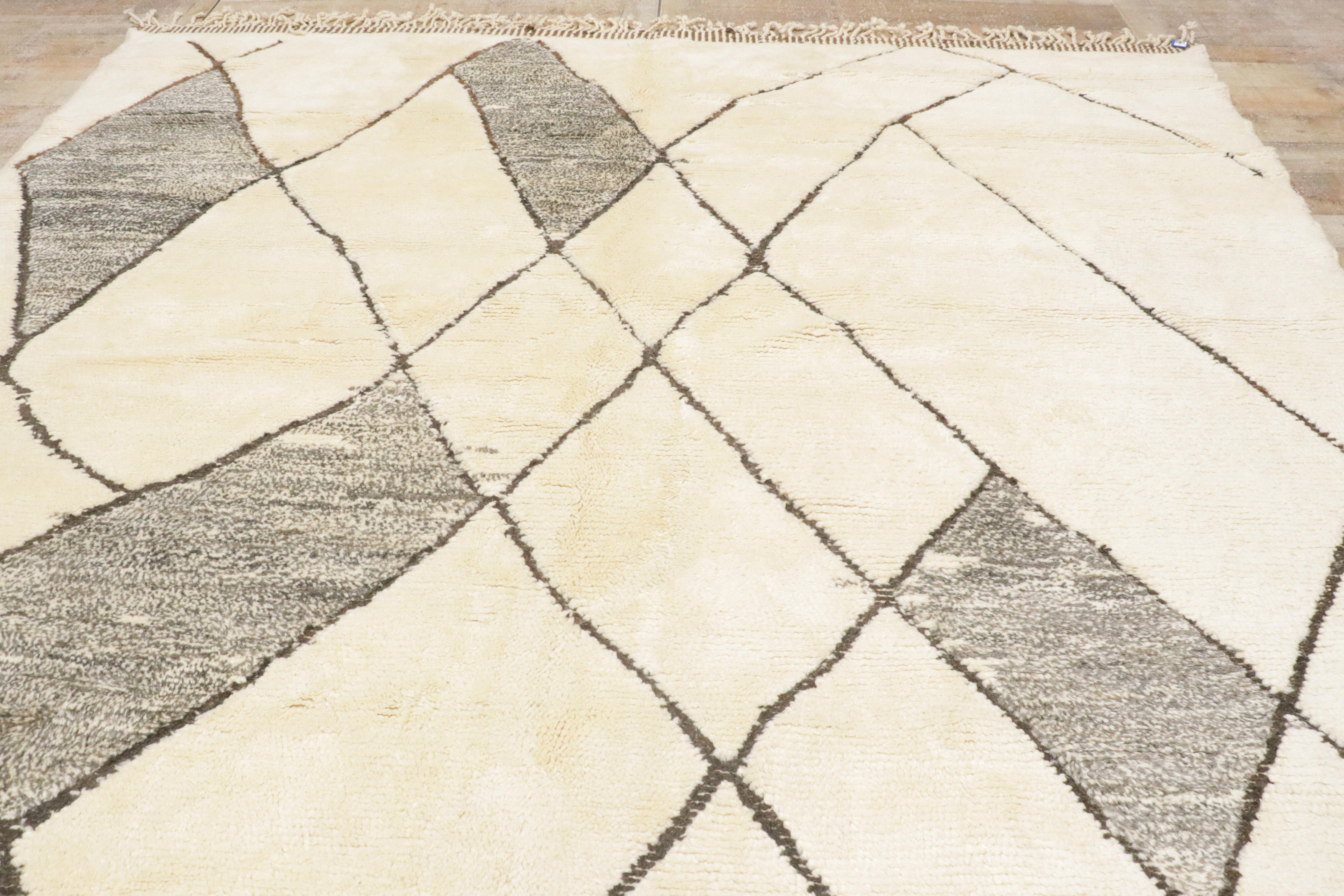 Nuovo tappeto berbero contemporaneo Beni Mrirt marocchino con stile organico moderno in vendita 2