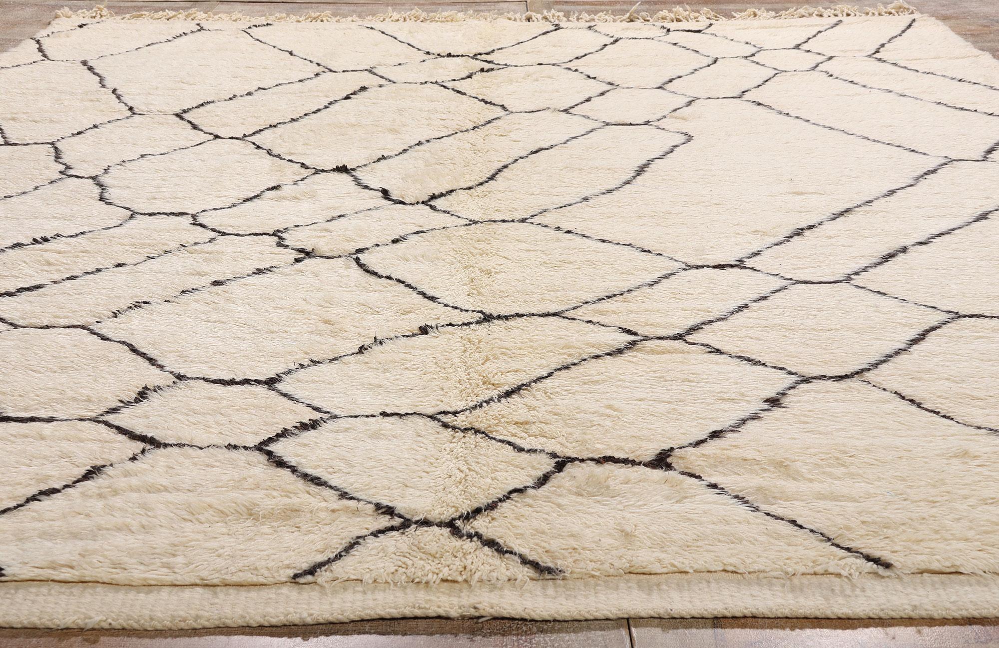 New Contemporary Berber Beni Mrirt Moroccan Rug with Organic Modern Style For Sale 8