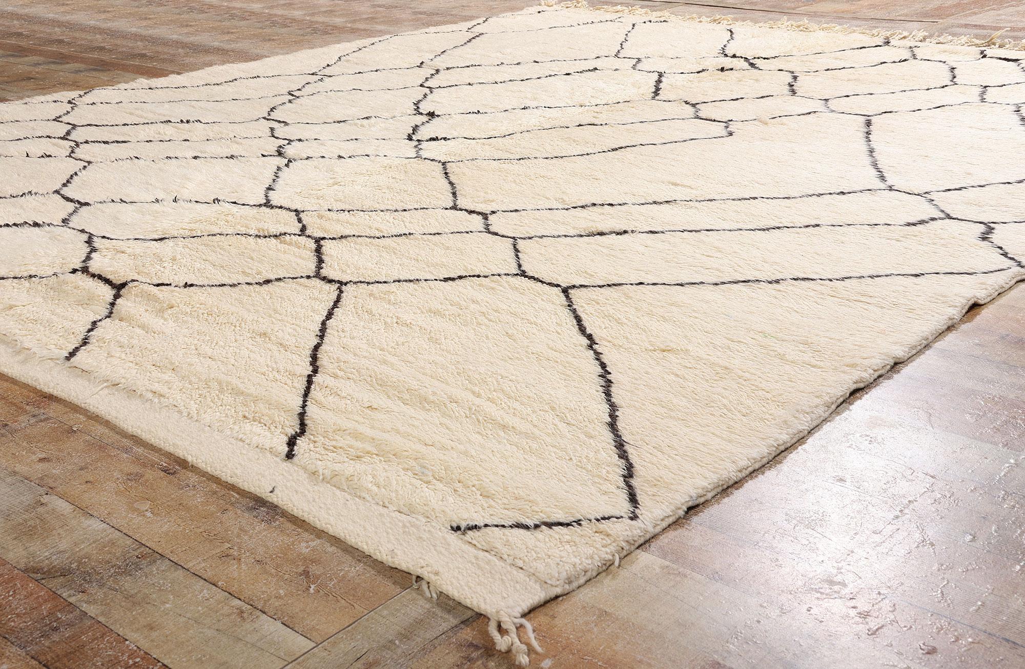 New Contemporary Berber Beni Mrirt Moroccan Rug with Organic Modern Style For Sale 10