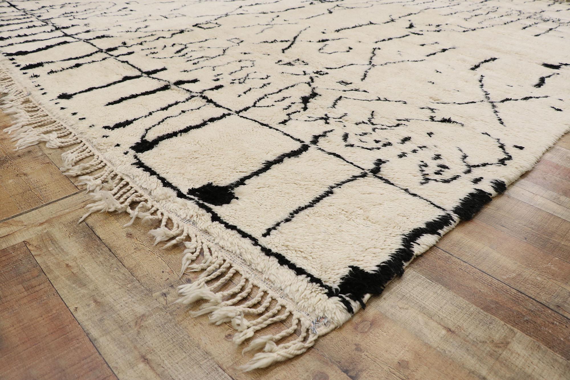 New Contemporary Berber Moroccan Rug Inspired by Cy Twombly In New Condition For Sale In Dallas, TX