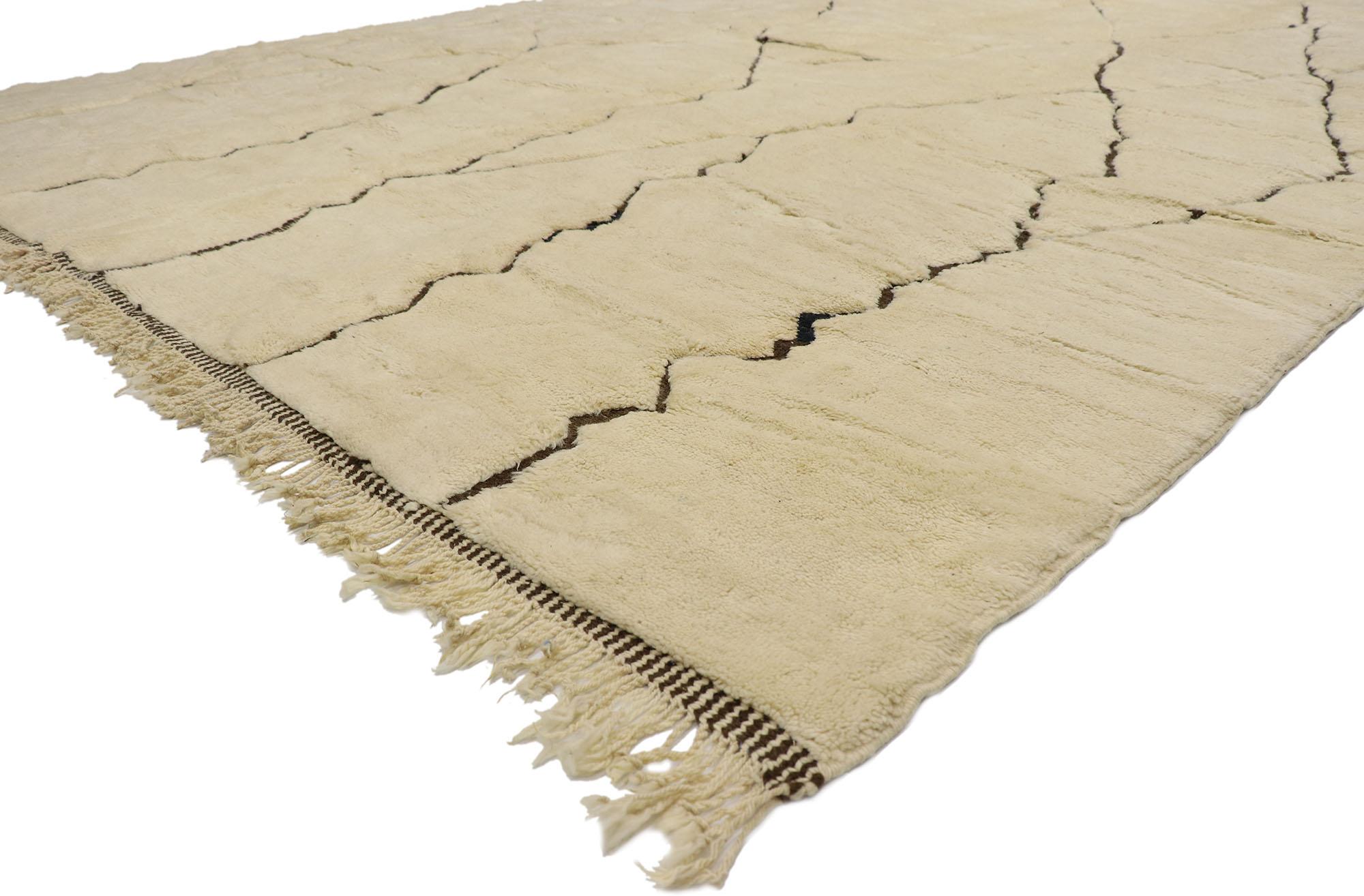 21644, new Contemporary Berber Moroccan rug with Mid-Century Modern style. With its simplicity, plush pile and Hygge vibes, this hand knotted wool contemporary Berber Moroccan rug provides a feeling of cozy contentment without the clutter. It