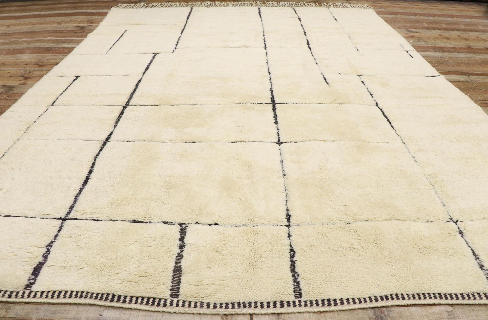 New Contemporary Berber Moroccan Rug with Minimalist Bauhaus Style For Sale 2