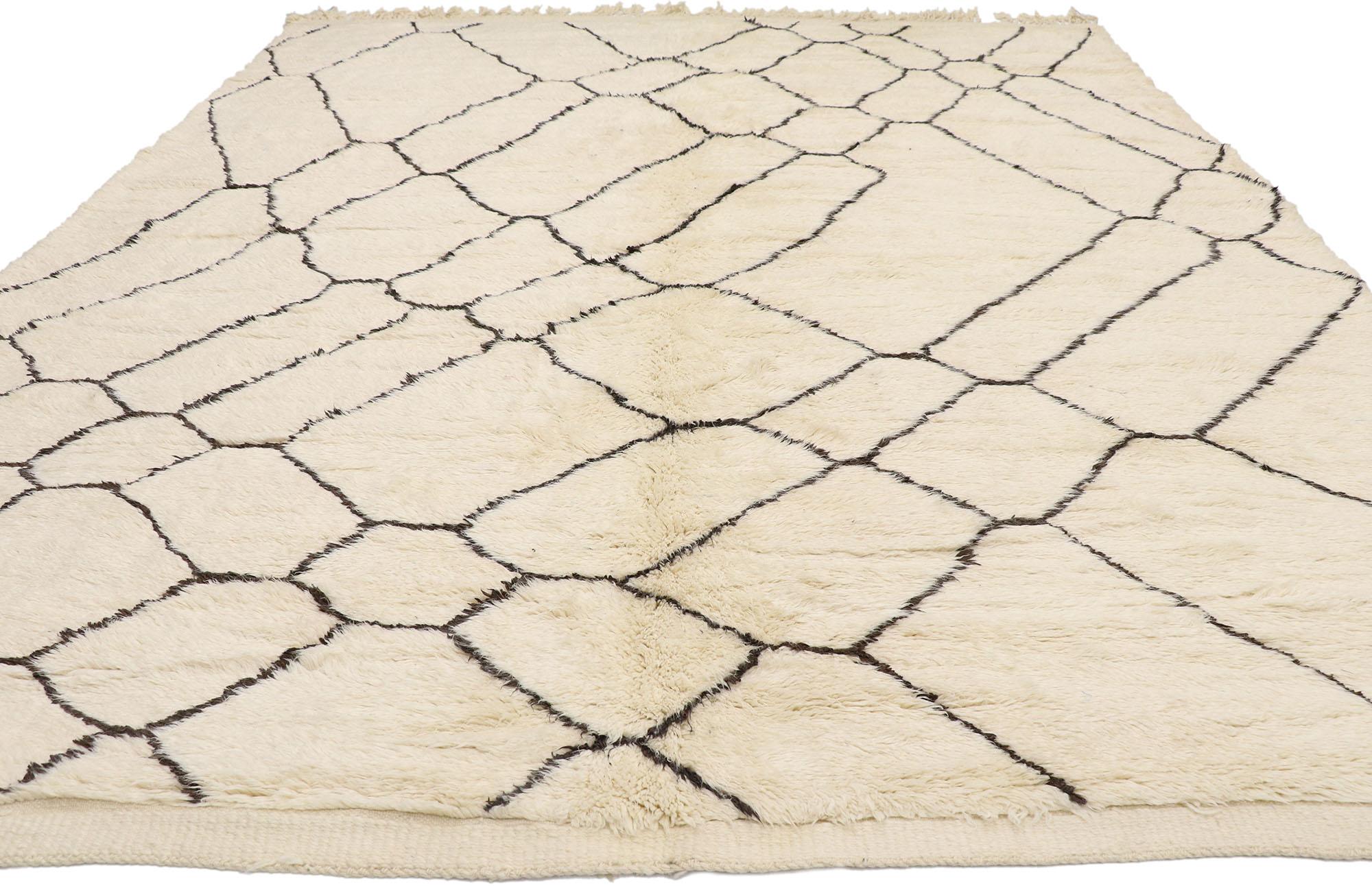 Tribal New Contemporary Berber Moroccan Rug with Minimalist Style For Sale