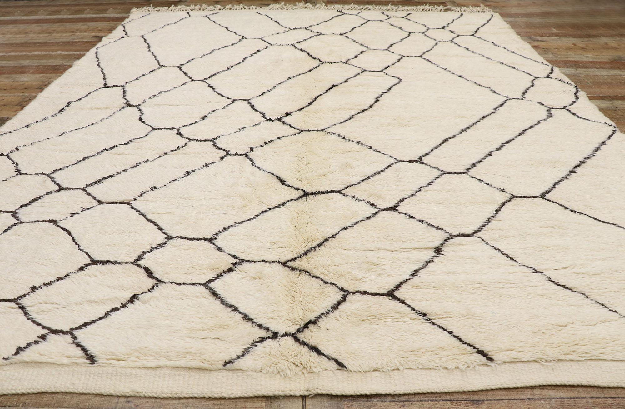 New Contemporary Berber Beni Mrirt Moroccan Rug with Organic Modern Style For Sale 2