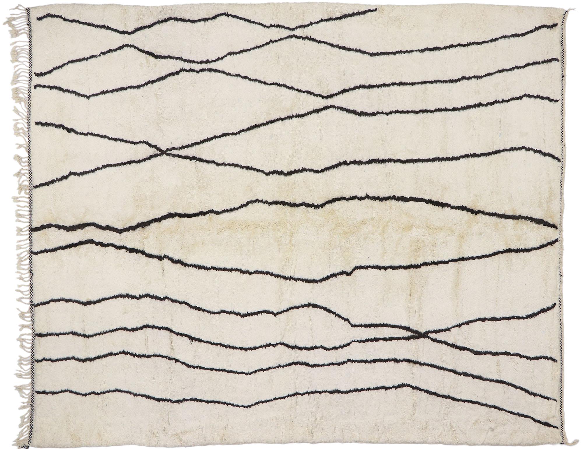 New Contemporary Beni Mirit Moroccan Rug with Organic Modern Style For Sale 5