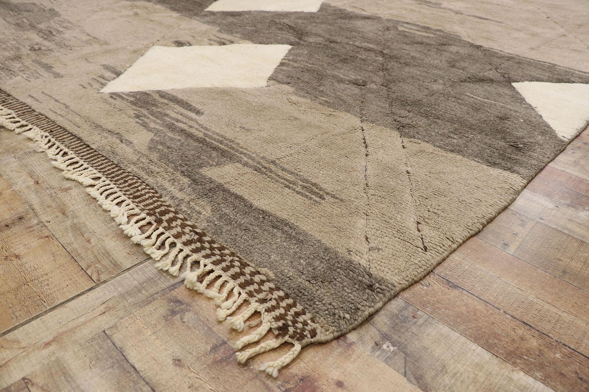 New Contemporary Berber Beni Mrirt Moroccan Rug with Modern Style For Sale 7