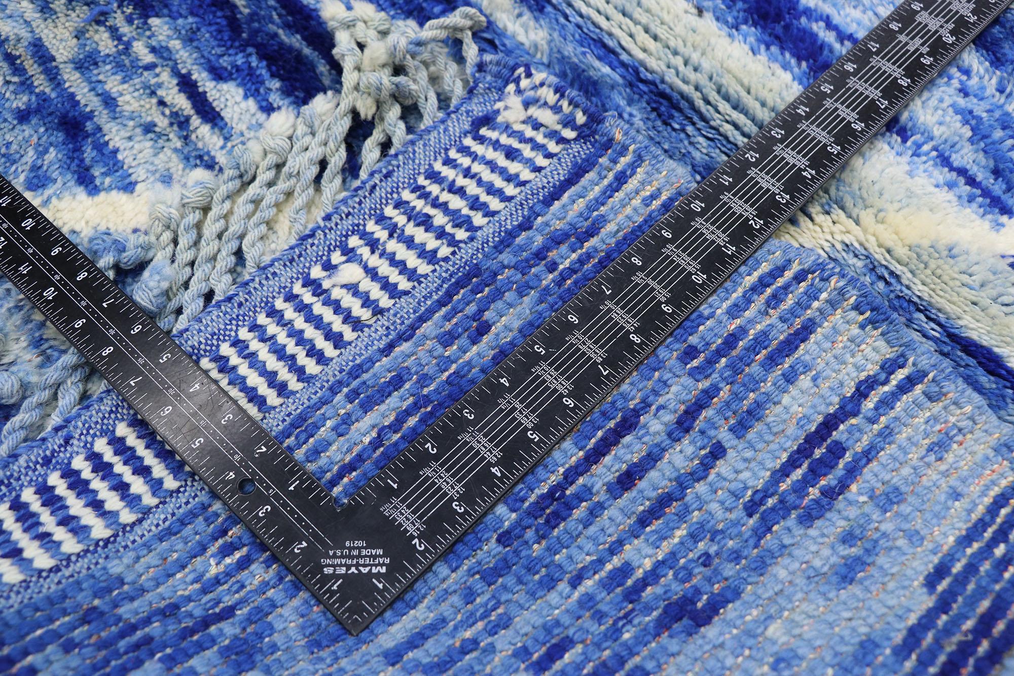 New Contemporary Berber Moroccan Rug with Postmodern Bohemian Style (tapis berbère marocain contemporain au style bohème postmoderne) en vente 3