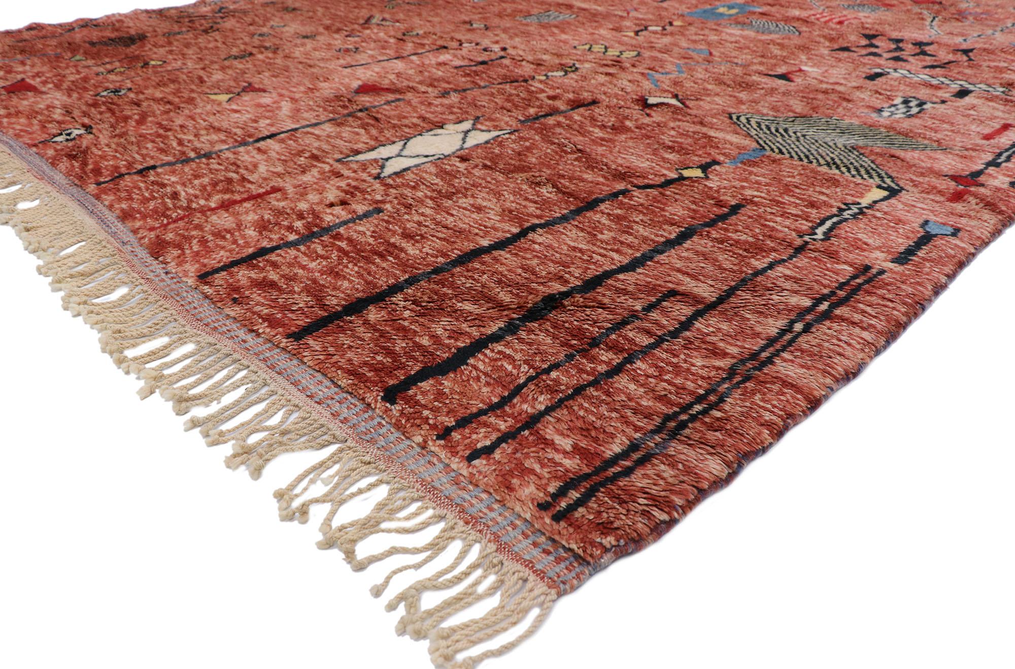 21167, new Contemporary Berber Moroccan rug with Tribal style. Displaying well-balanced asymmetry and a bold expressive tribal design with incredible detail and texture, this hand knotted wool contemporary Berber Moroccan rug is a captivating vision
