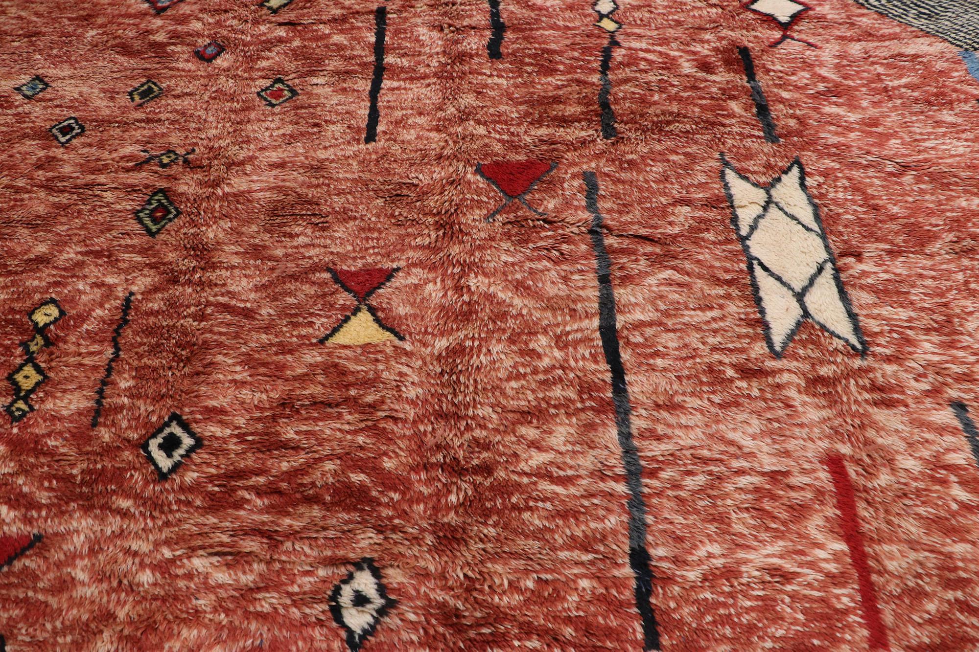 New Contemporary Berber Moroccan Rug with Tribal Style In New Condition In Dallas, TX