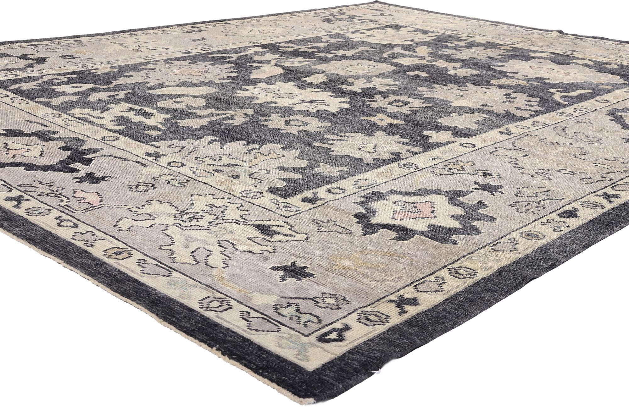 52361 New Modern Black Turkish Oushak Rug, 09'04 x 12'01. Mit seiner eleganten Raffinesse und den kunstvollen Details verkörpert dieser Teppich aus handgeknüpfter Wolle aus türkischem Oushak den Directoire-Stil mit Hollywood-Regency-Glanz. Das