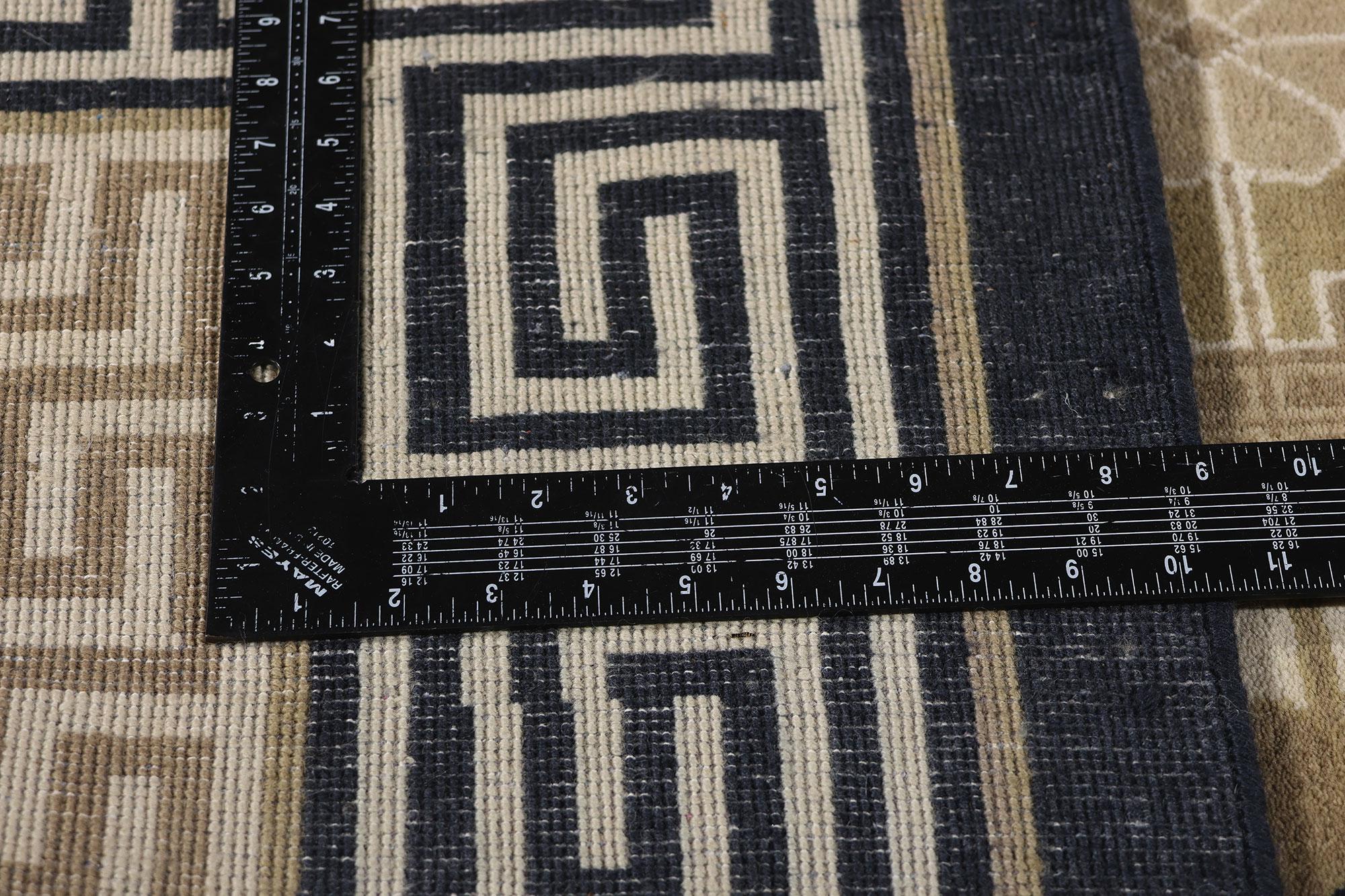 Indien New Contemporary Chinese Art Deco Rug with Modern Style (nouveau tapis chinois contemporain de style Art déco et Modernity) en vente