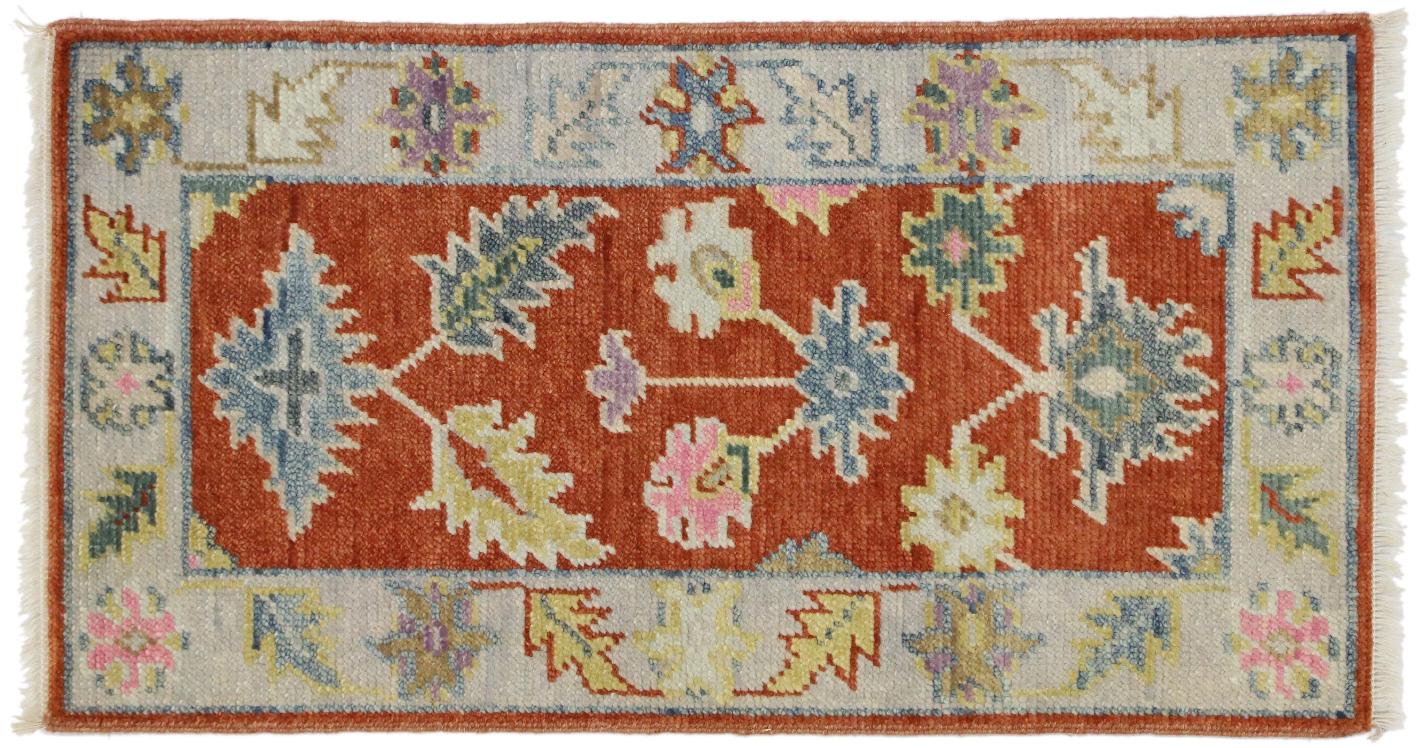 New Contemporary Colorful Oushak Accent Rug for Entryway, Foyer, or Kitchen For Sale 3