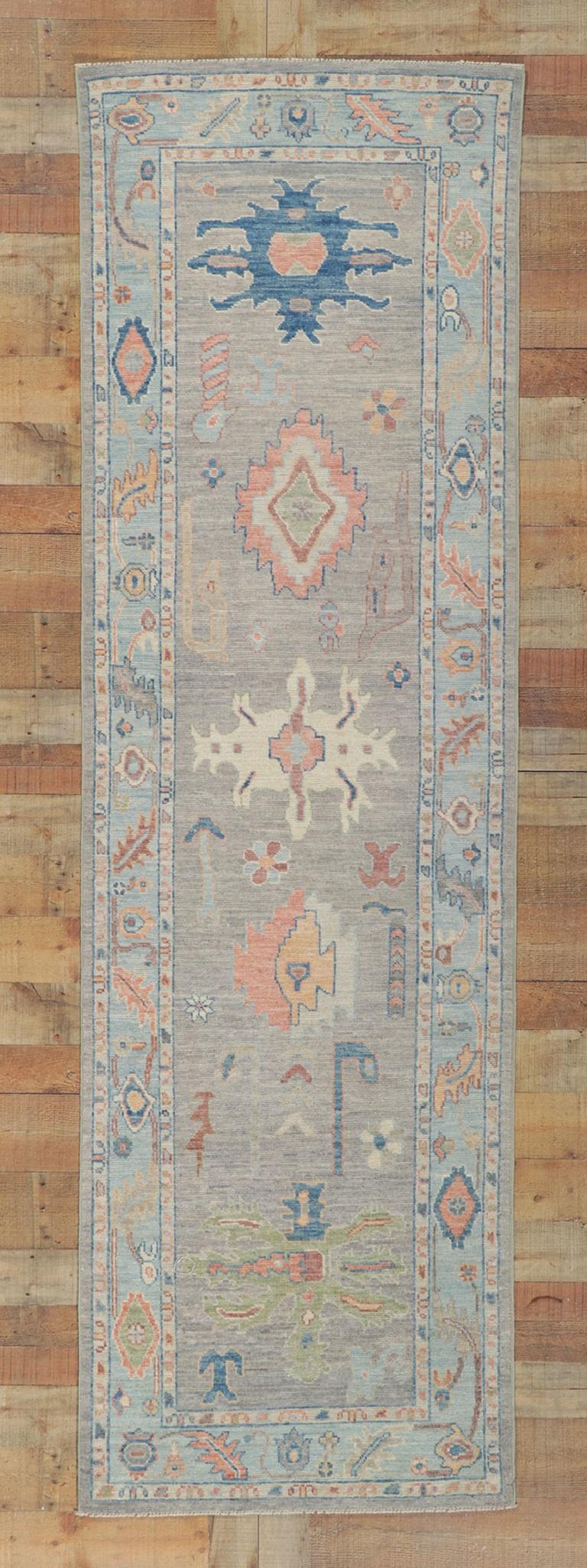 New Contemporary Colorful Oushak Runner with Modern Style In New Condition For Sale In Dallas, TX