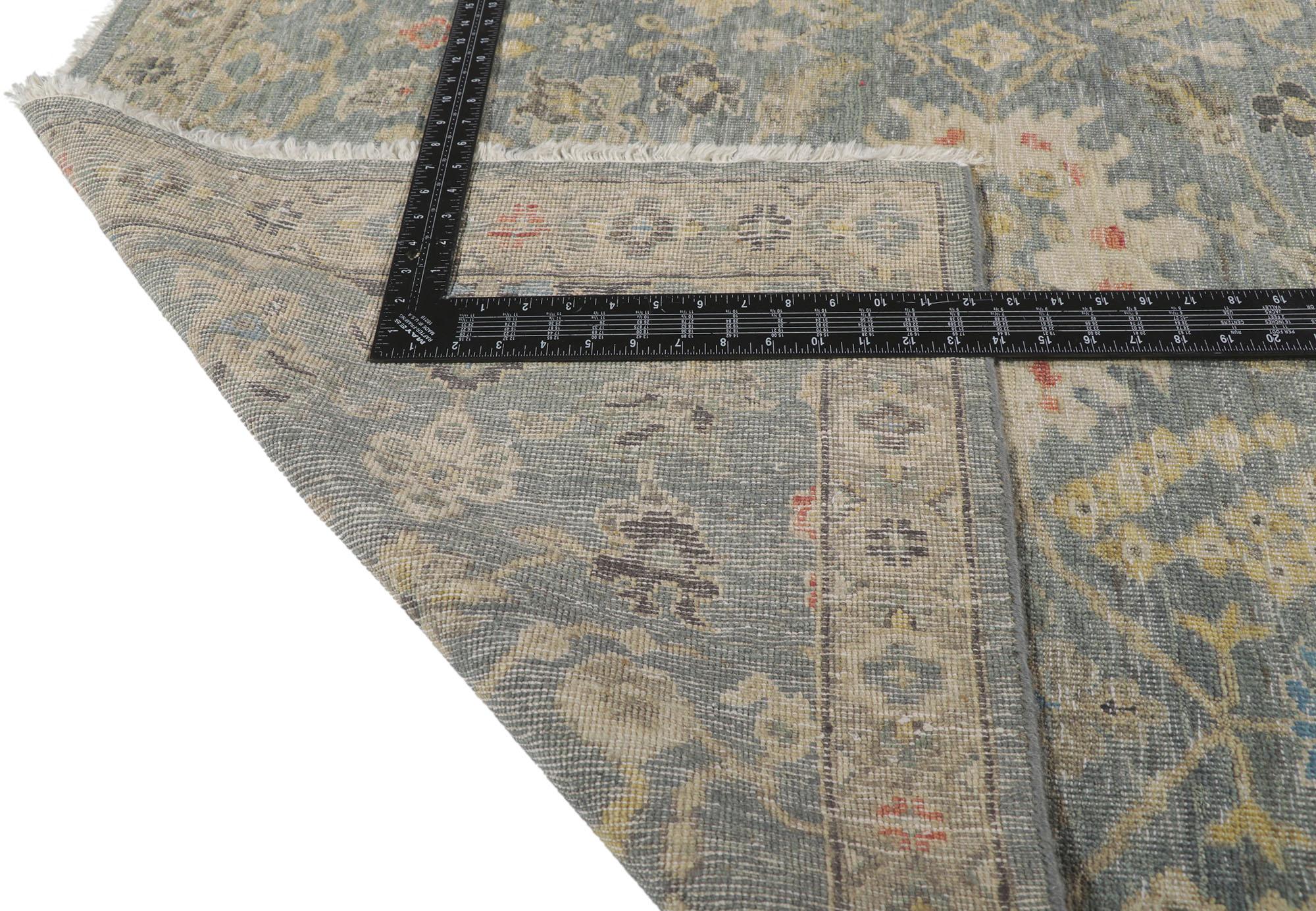 Noué à la main Nouveau tapis contemporain vieilli avec style vintage moderne et contemporain en vente