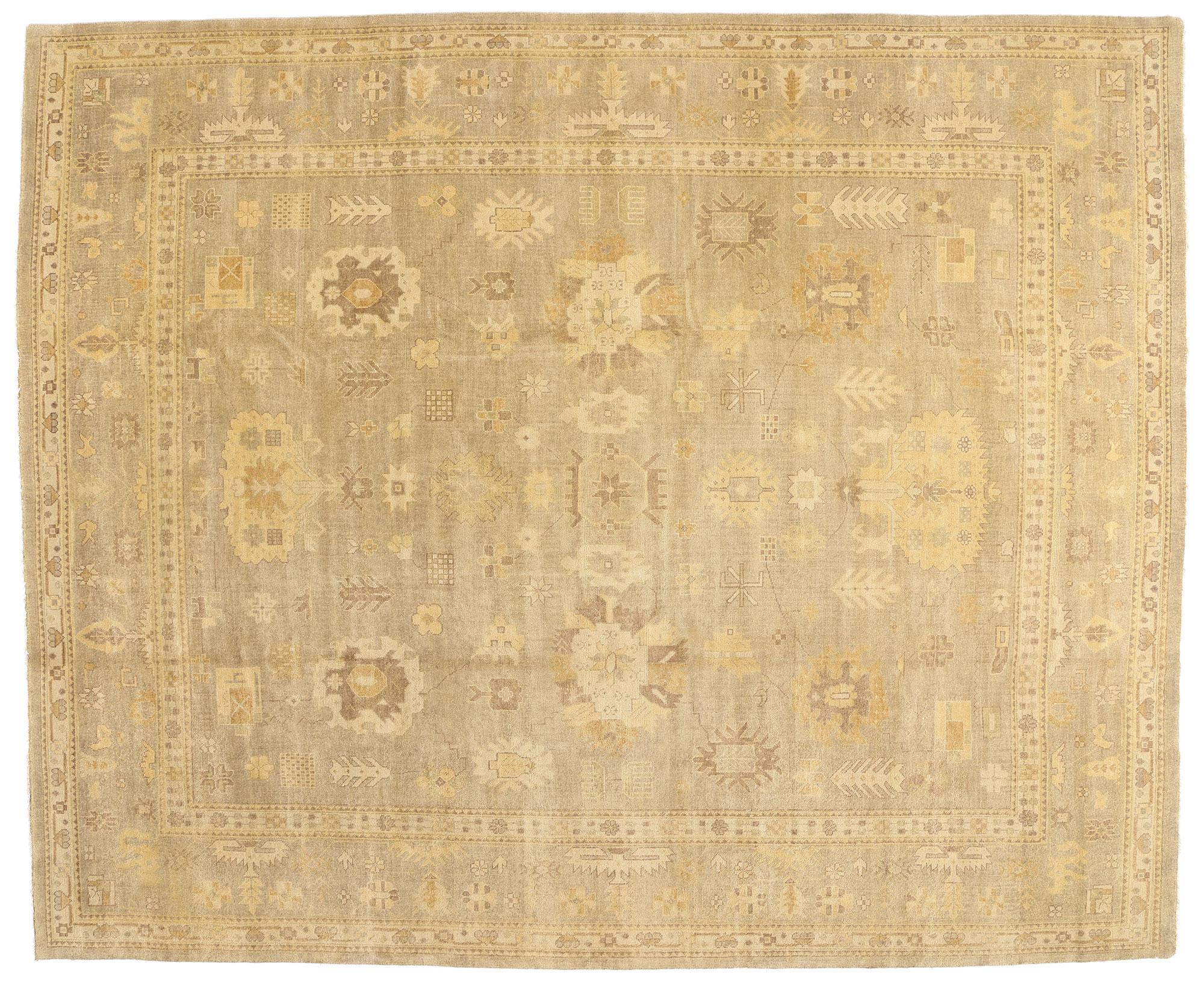 New Contemporary Earth-Tone Oushak Rug with Transitional Style im Angebot 2