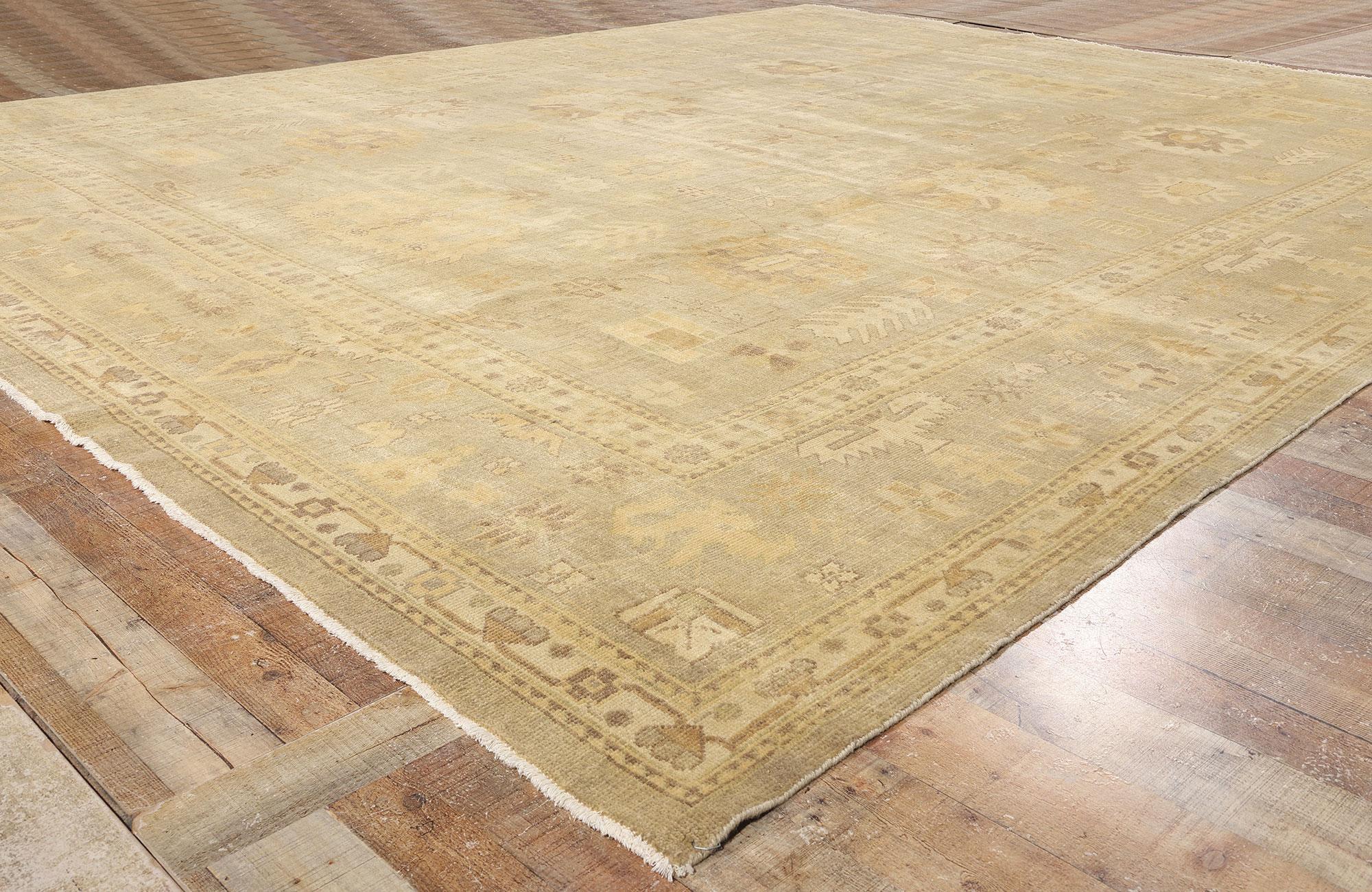 New Contemporary Earth-Tone Oushak Rug with Transitional Style (21. Jahrhundert und zeitgenössisch) im Angebot