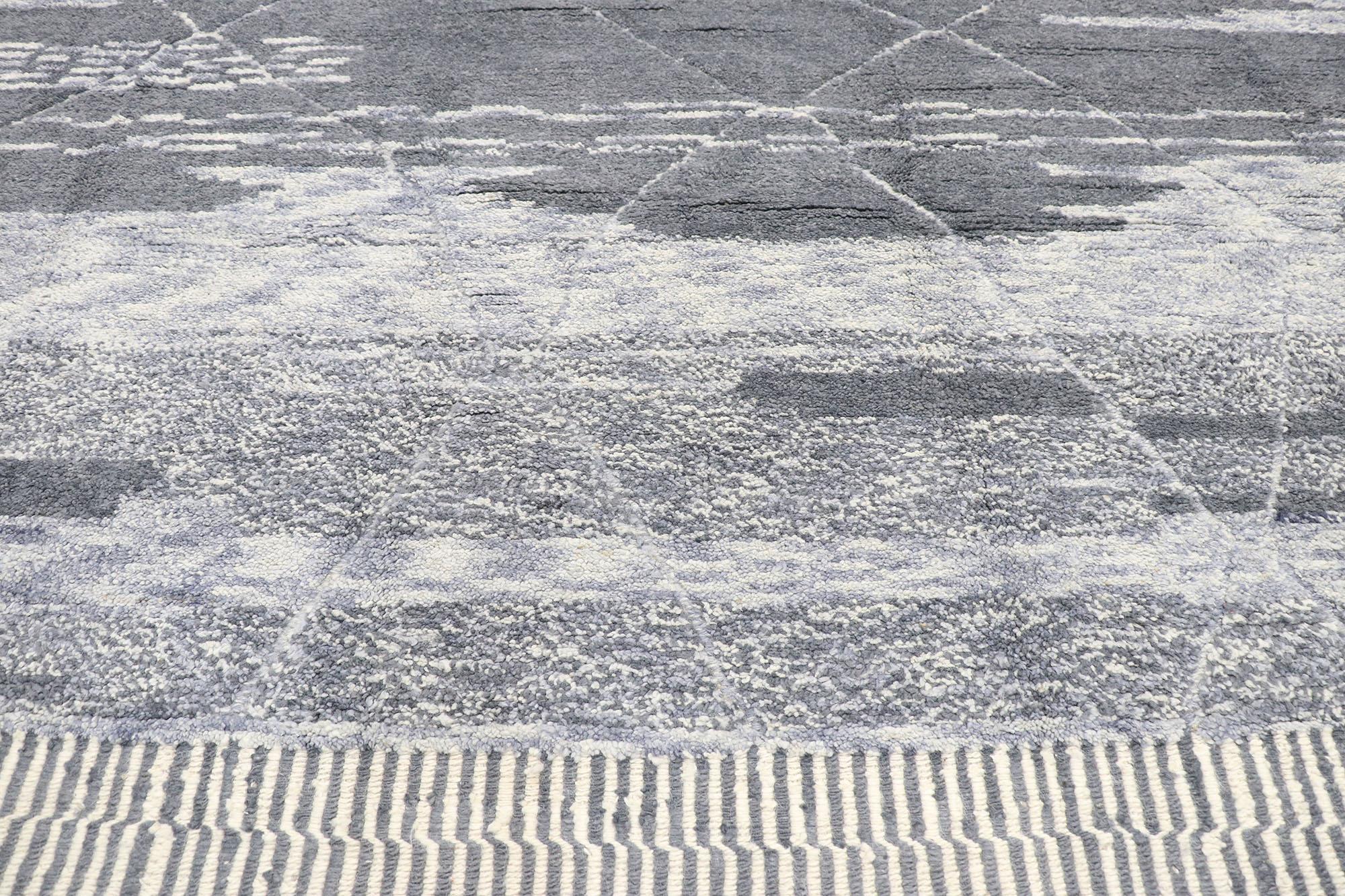 Pakistanais Nouveau tapis contemporain de style marocain gris avec style Bauhaus moderne en vente