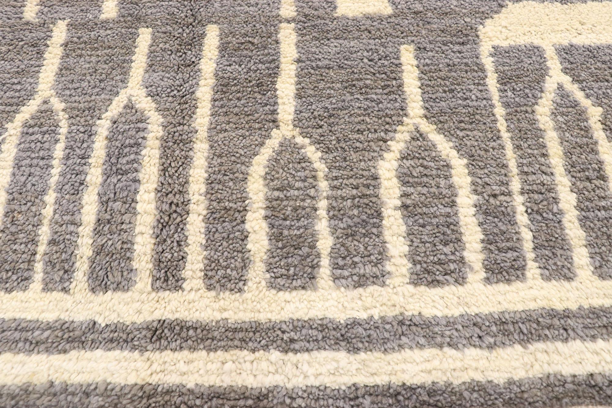 New Contemporary Gray Moroccan Style Rug with Organic Modern Style Hygge Vibes In New Condition In Dallas, TX