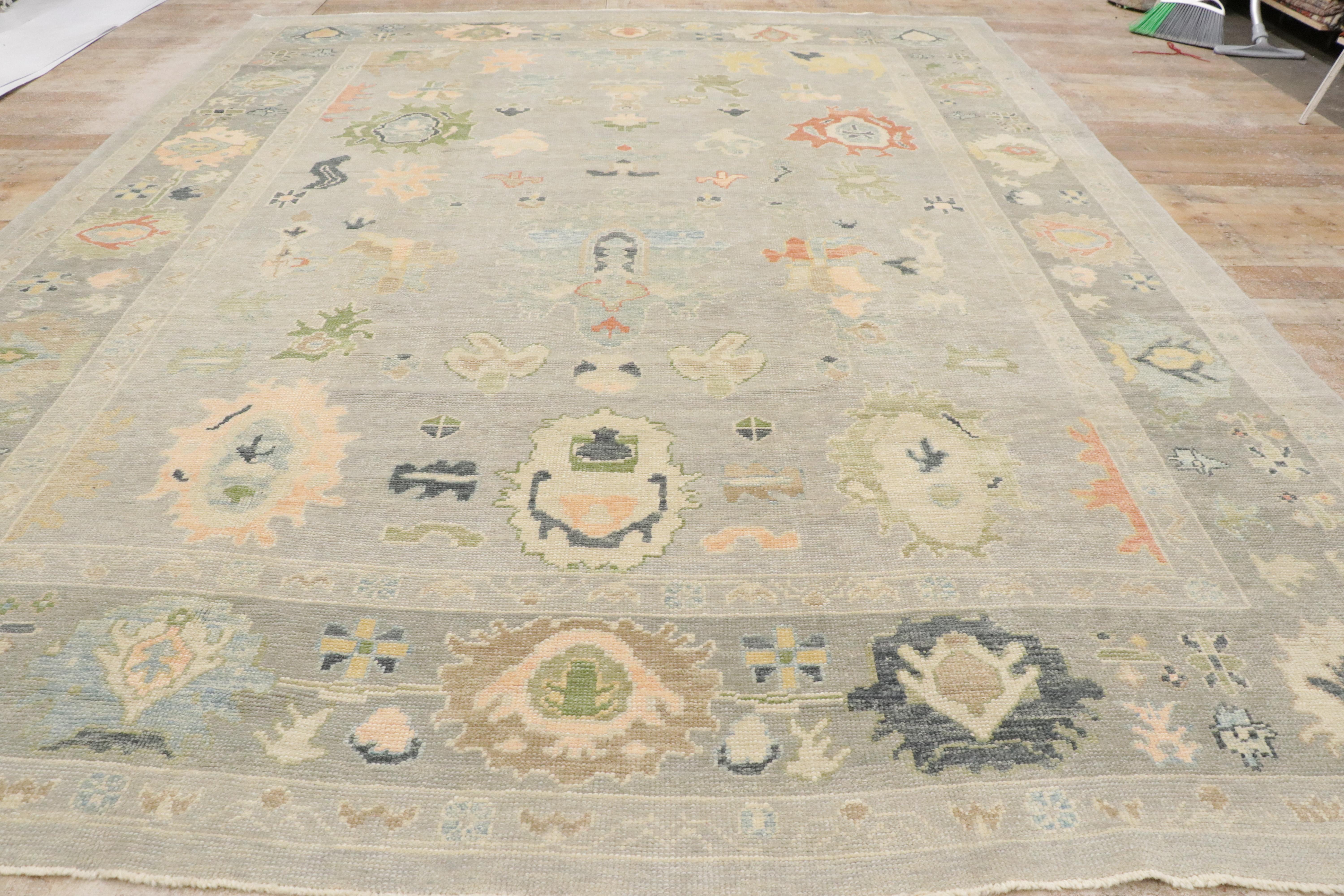 Zeitgenössischer grauer türkischer Oushak-Teppich im modernen Küstenhausstil im Angebot 3