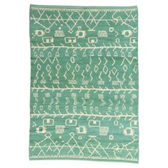 Neuer Contemporary Green Moroccan Carpet mit Tribal Style