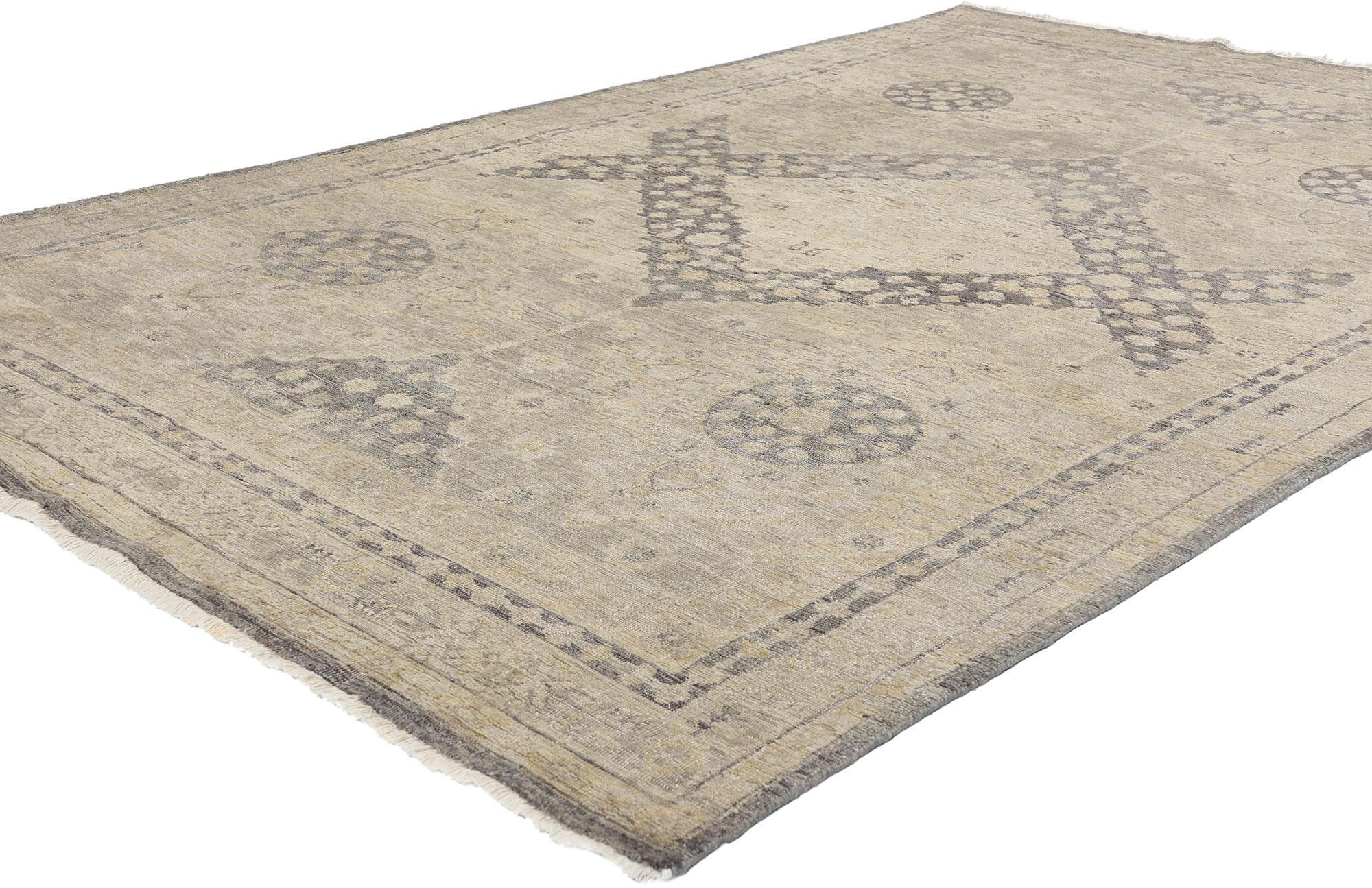 31070 Alfombra Khotan Moderna de Inspiración Vintage, 05'09 x 08'11. Las alfombras Khotan indias modernas de estilo vintage son creaciones contemporáneas inspiradas en los diseños tradicionales de las alfombras Khotan de la antigua ciudad de Khotan,