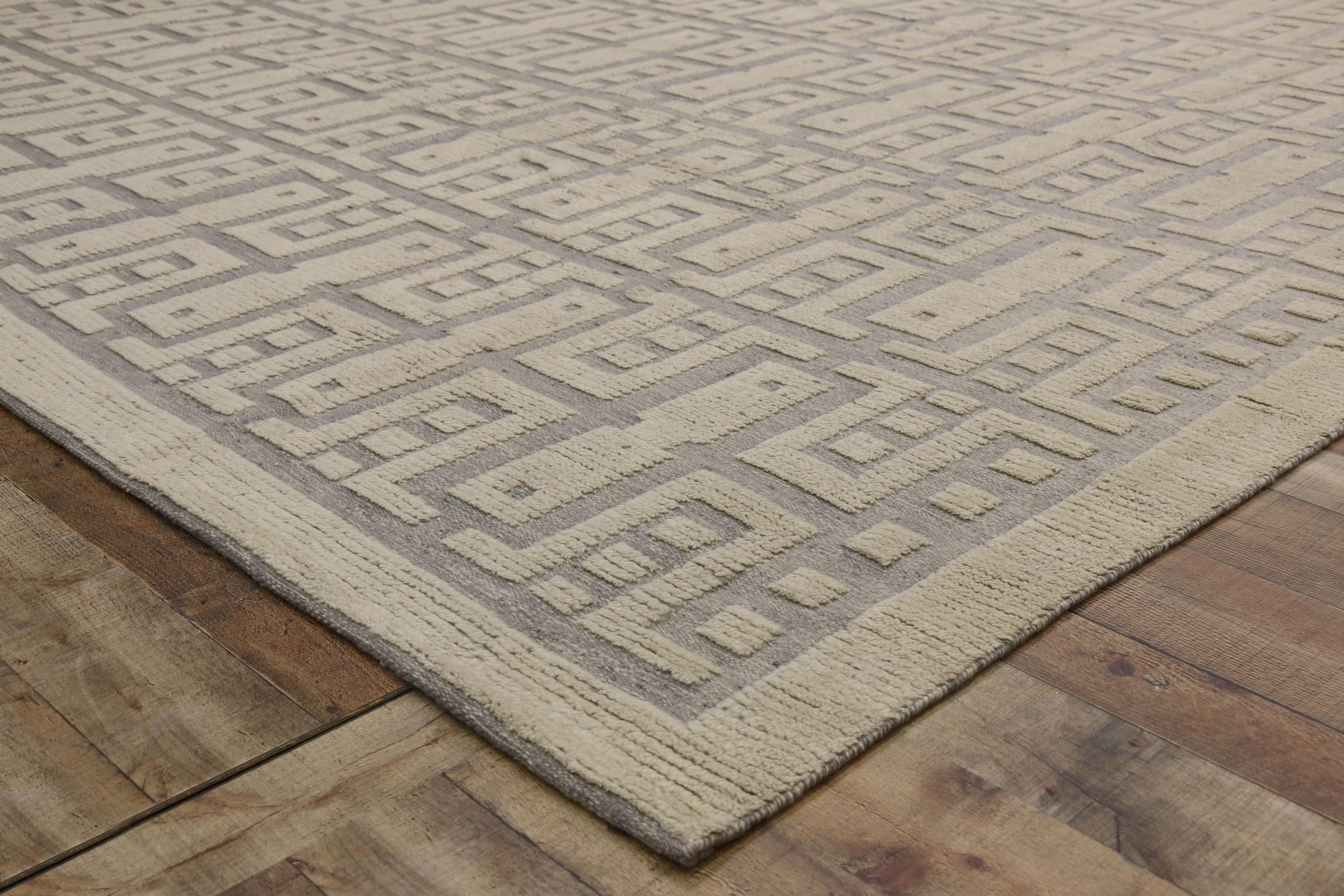 New Contemporary High-Low Geometric Area Rug with Modern Style In New Condition In Dallas, TX