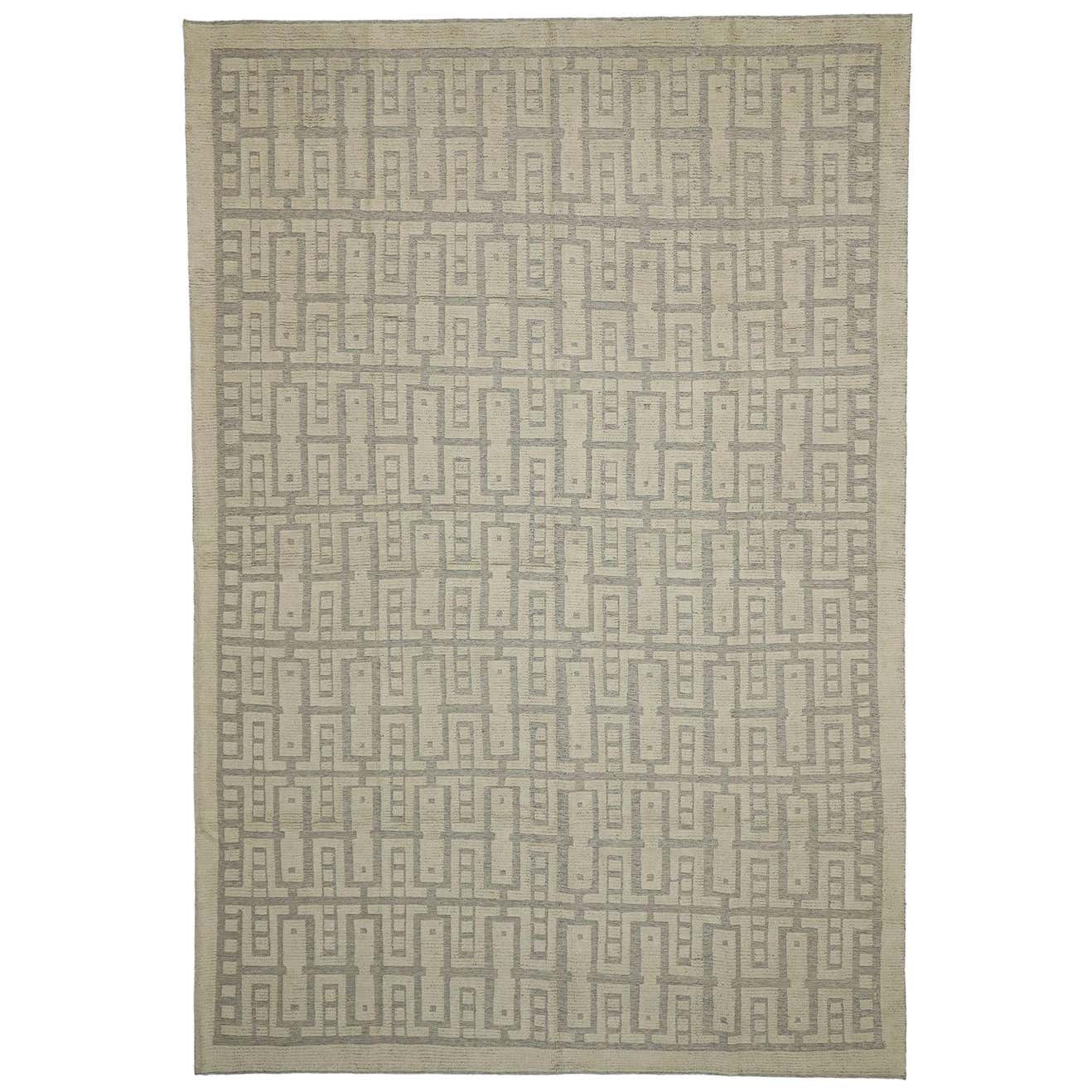 New Contemporary High-Low Geometric Area Rug with Modern Style For Sale ...