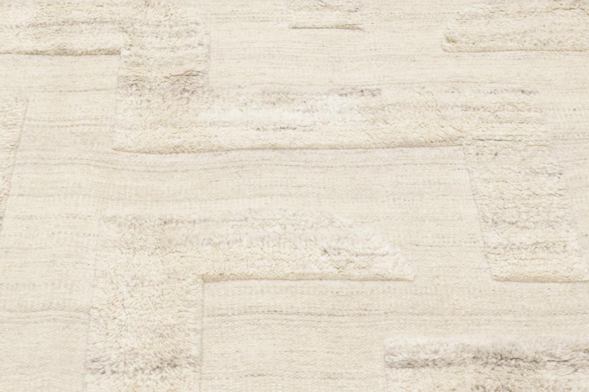 New Organic Modern High-Low Carpet with Minimalist Style For Sale 3