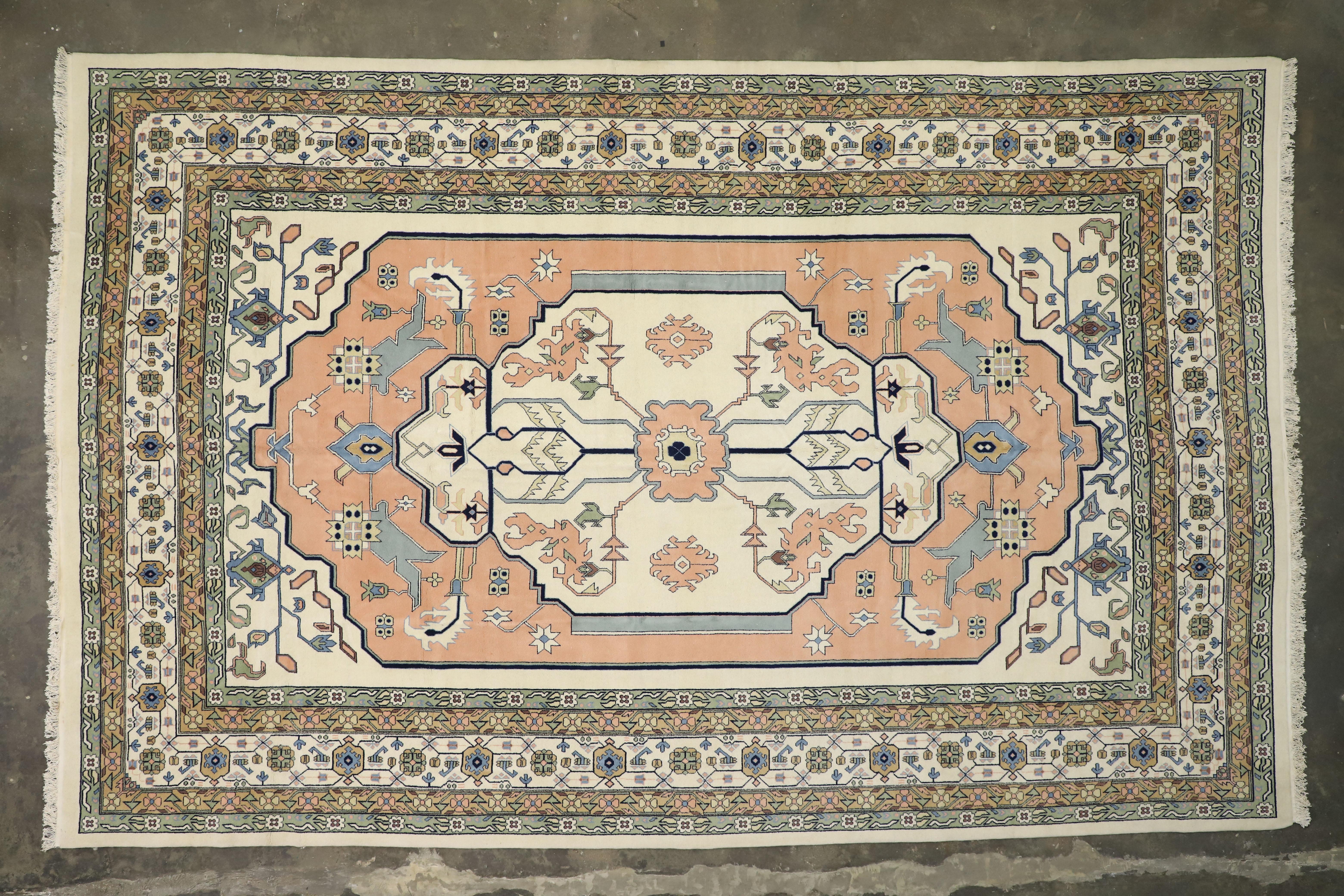 Laine Nouveau tapis chinois Art Déco avec style moderne en vente