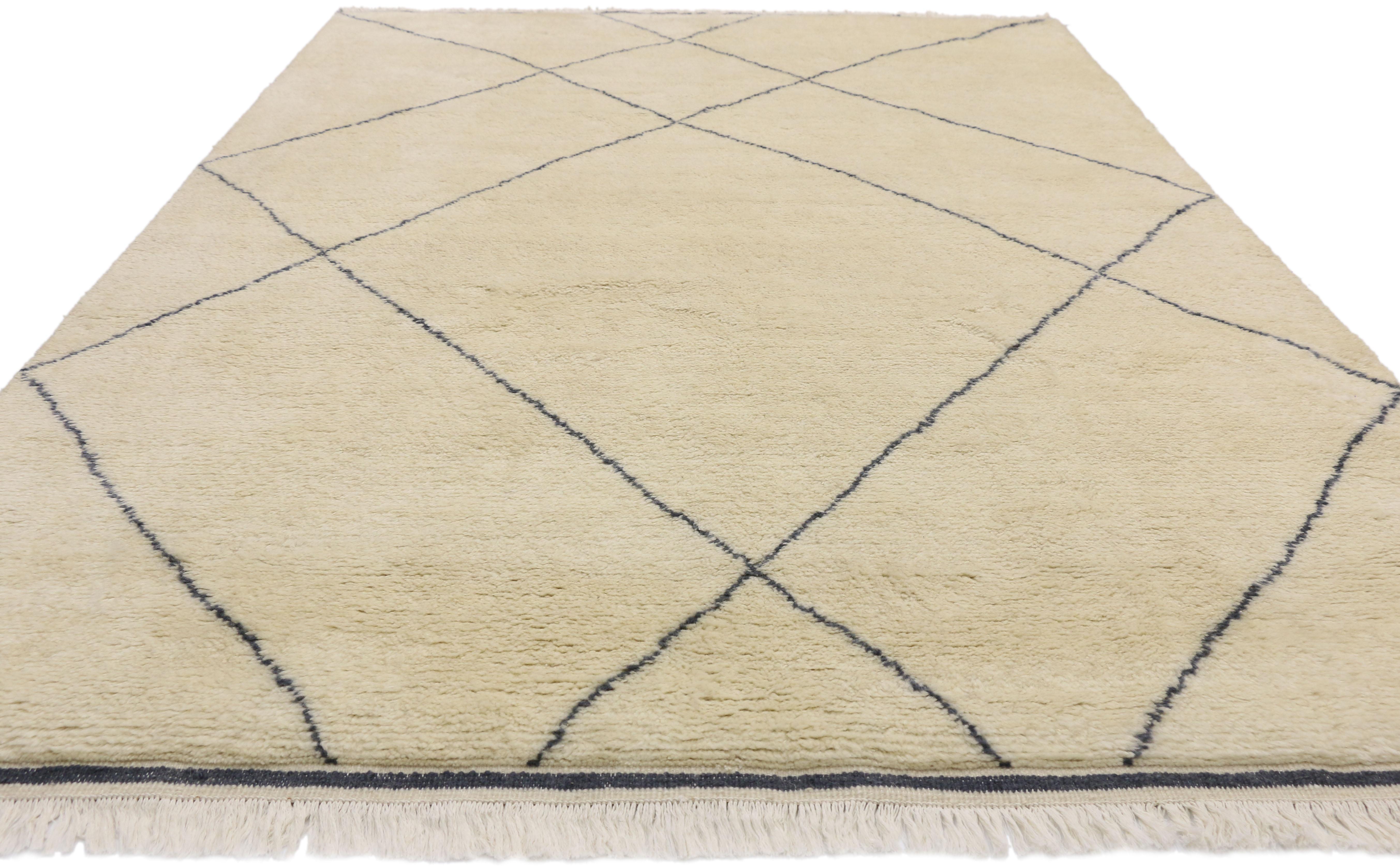 Zeitgenössischer marokkanischer Teppich mit modernem Mid-Century Modern-Stil (Moderne der Mitte des Jahrhunderts) im Angebot