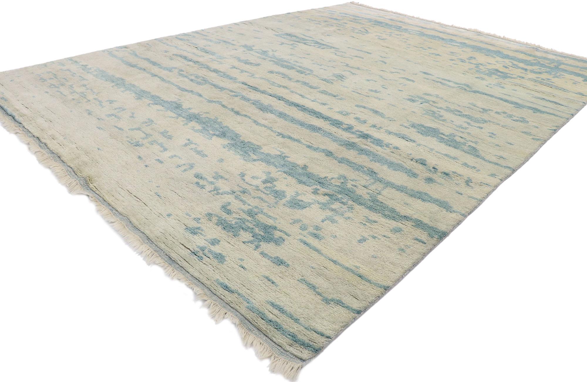 30539 neuer zeitgenössischer Teppich im marokkanischen Beach-Stil mit Übergangsdesign im Küstenbereich. Mit diesem modernen marokkanischen Teppich aus handgeknüpfter Wolle können Sie sich auf einen modernen Strandstil und gemütliche Zufriedenheit